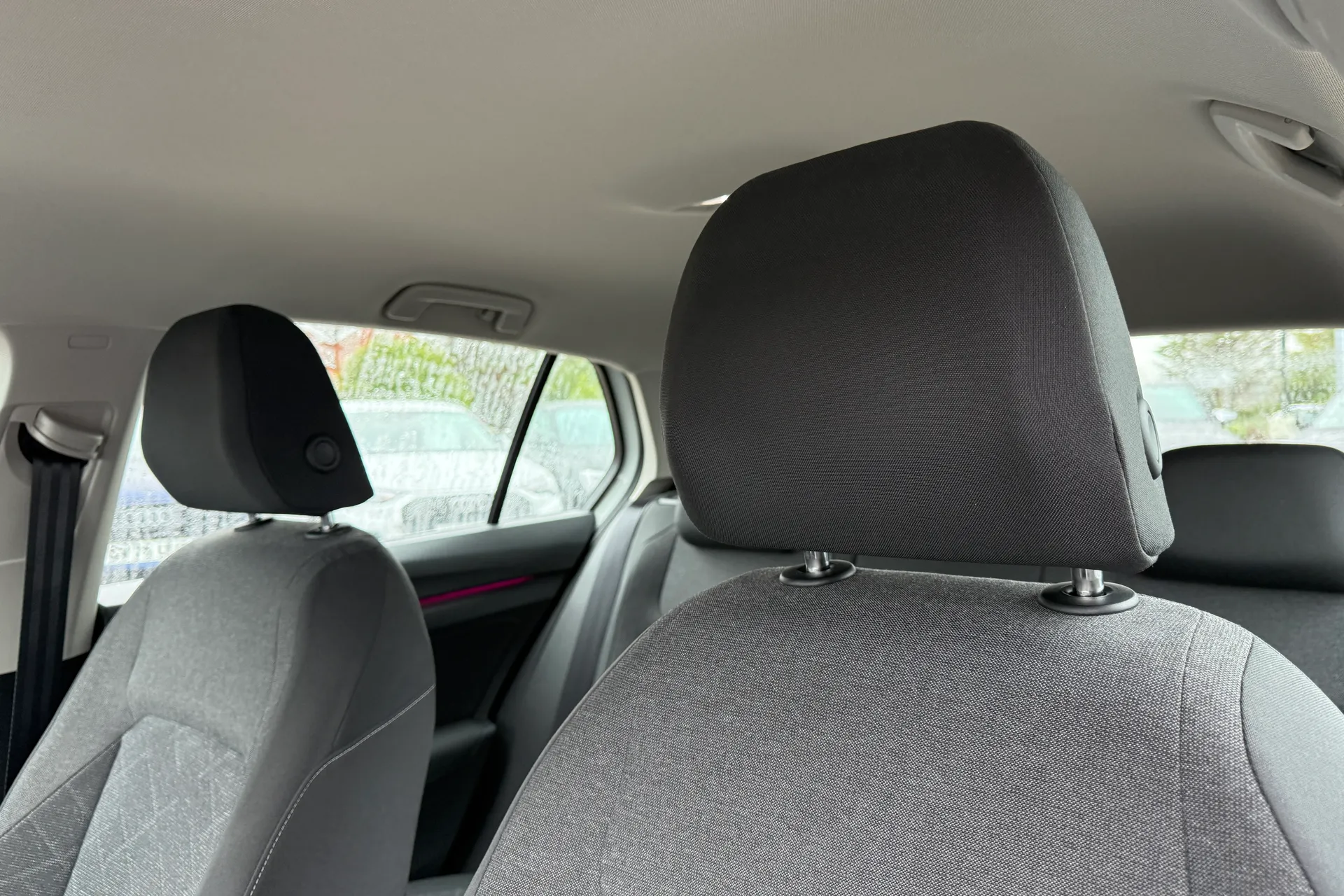 VOLKSWAGEN GOLF thumbnail image number 25
