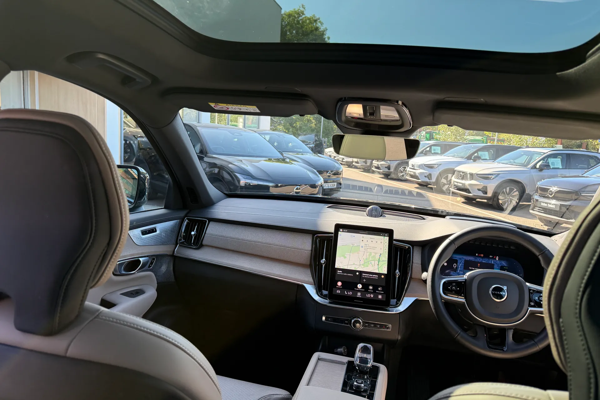 Volvo XC90 thumbnail image number 32