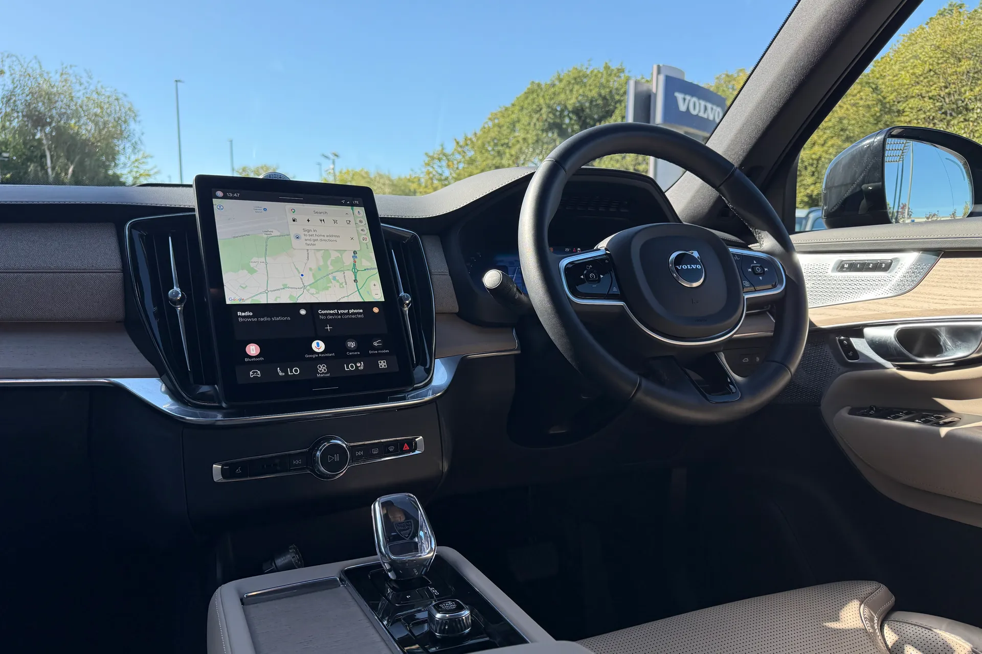 Volvo XC90 thumbnail image number 35