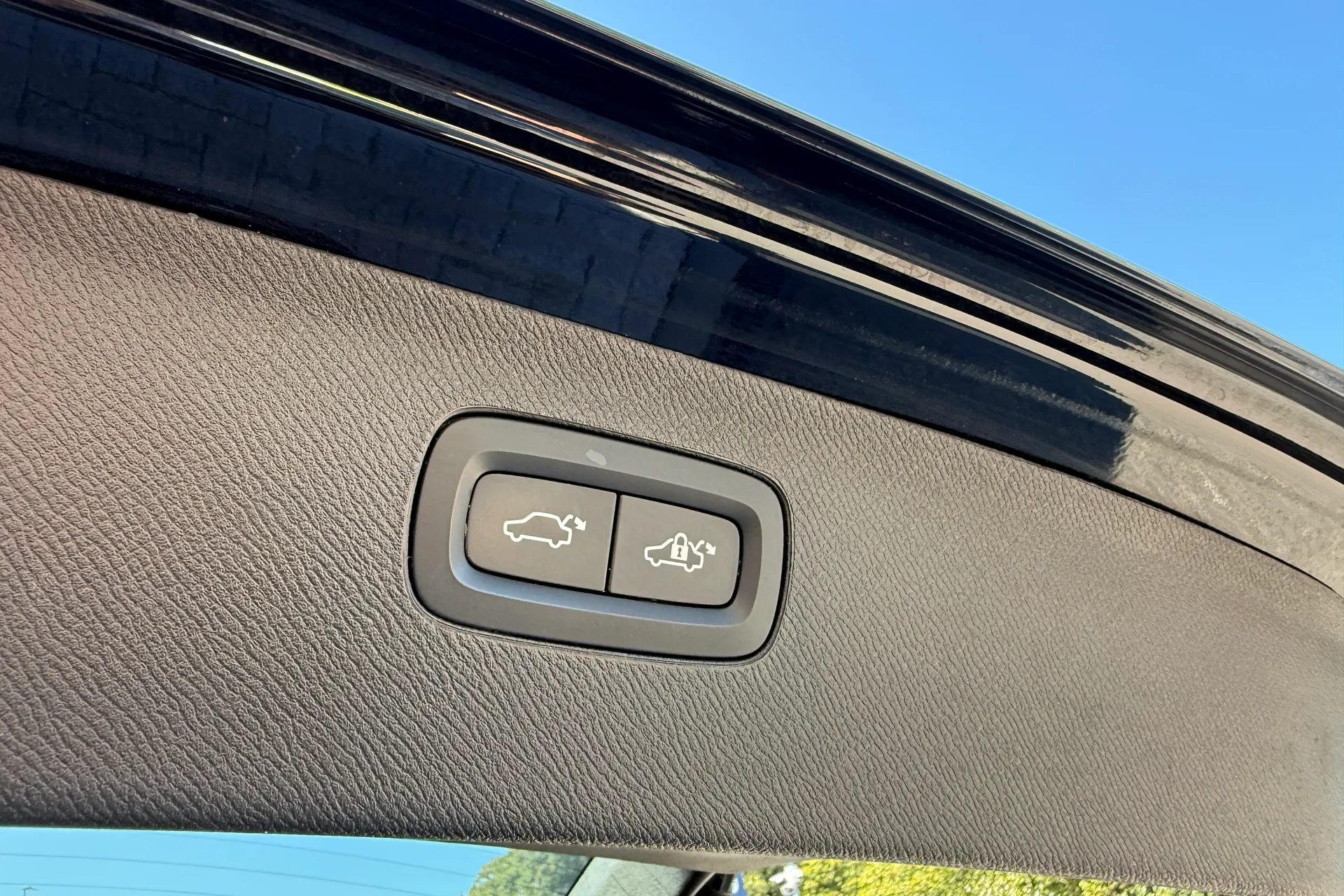 Volvo XC90 thumbnail image number 23