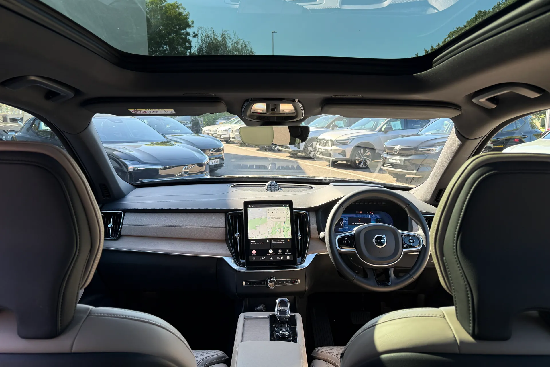 Volvo XC90 thumbnail image number 3