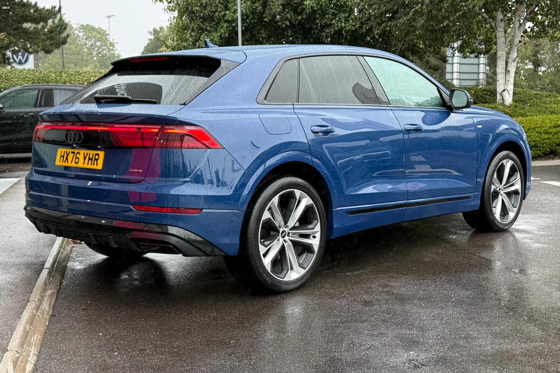 Audi Q8 thumbnail image number 10