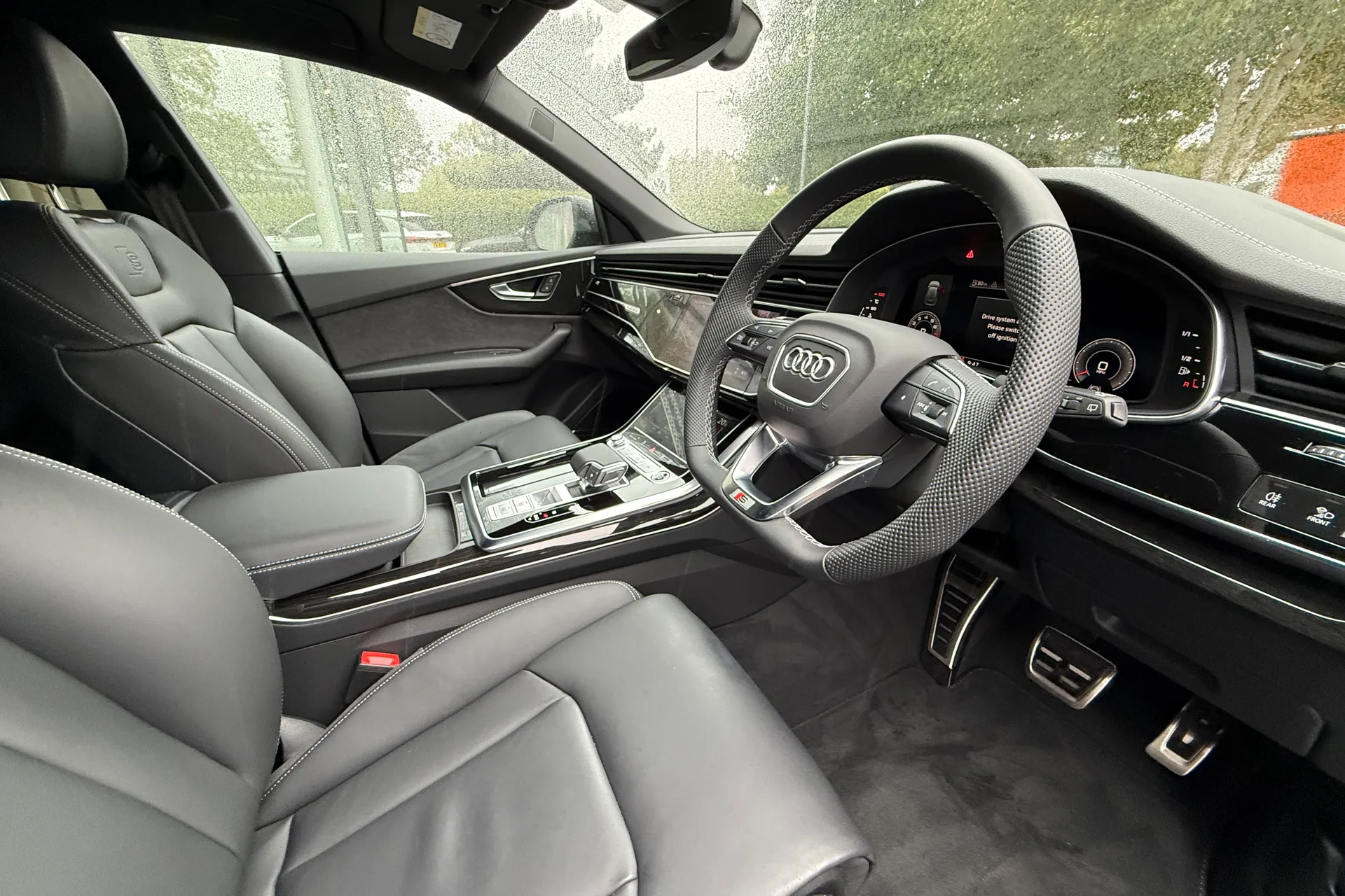 Audi Q8 thumbnail image number 20