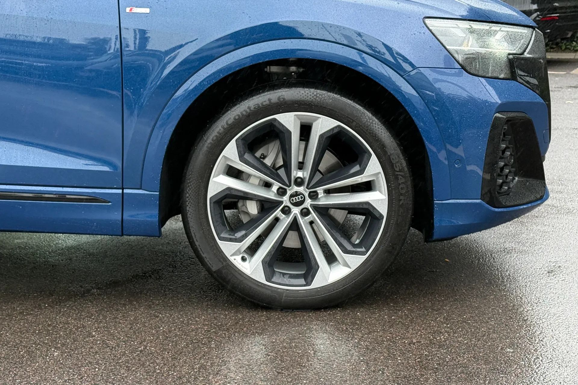 Audi Q8 thumbnail image number 34