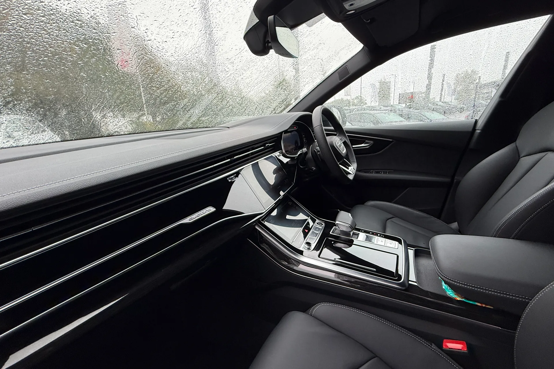Audi Q8 thumbnail image number 22
