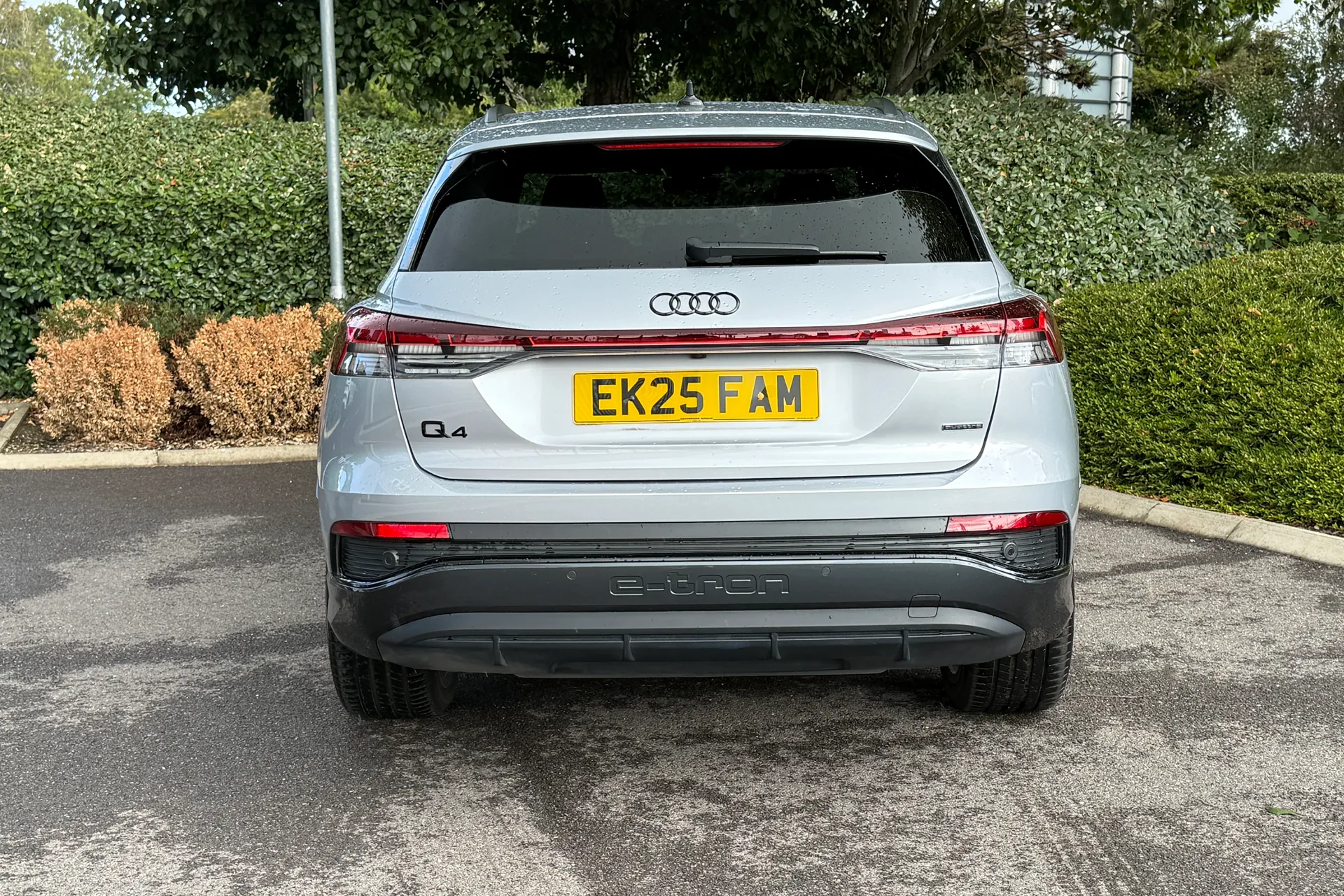 Audi Q4 thumbnail image number 15