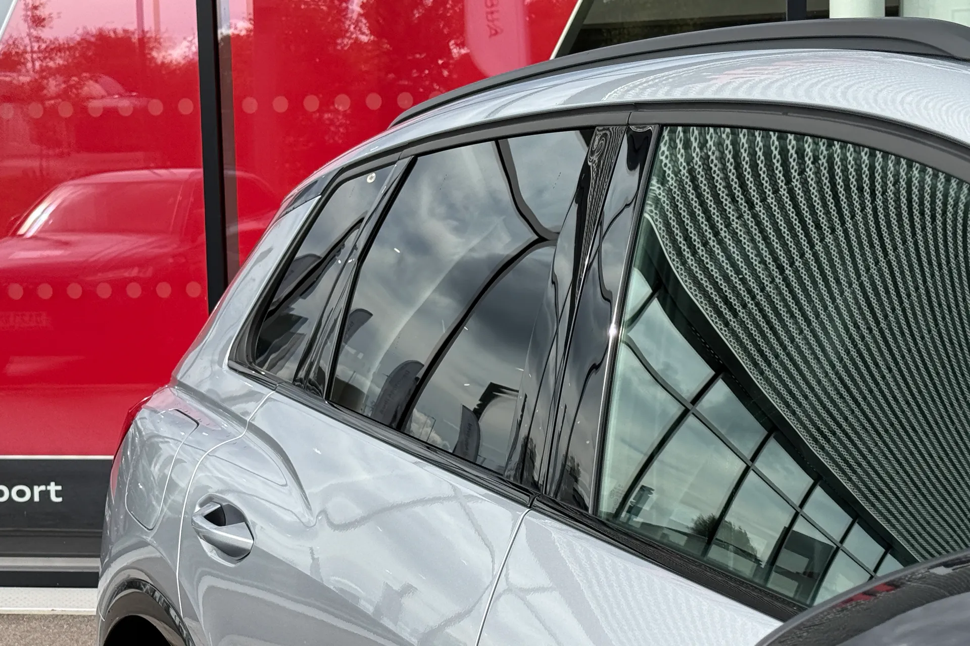 Audi Q4 thumbnail image number 20