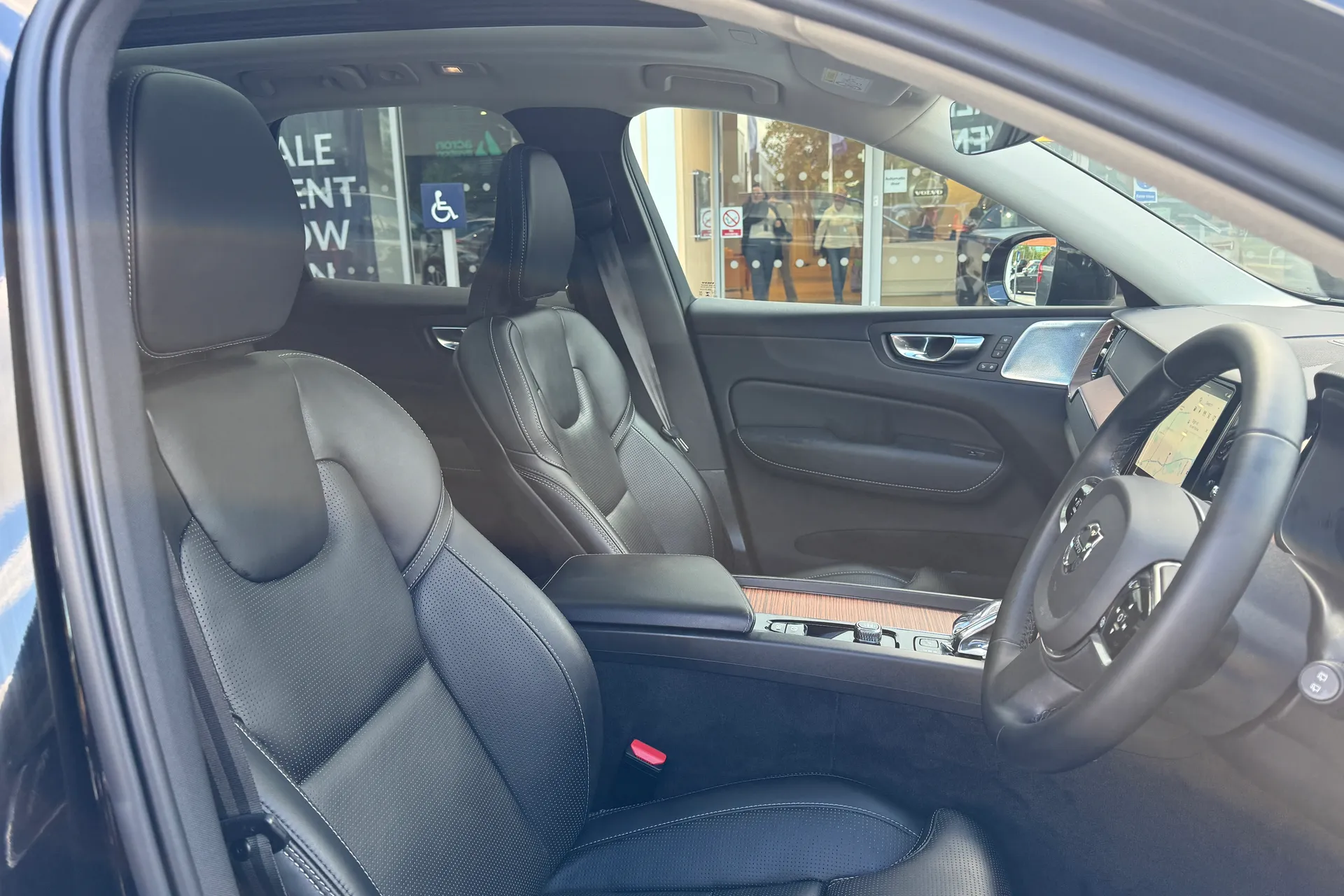 Volvo XC60 thumbnail image number 26