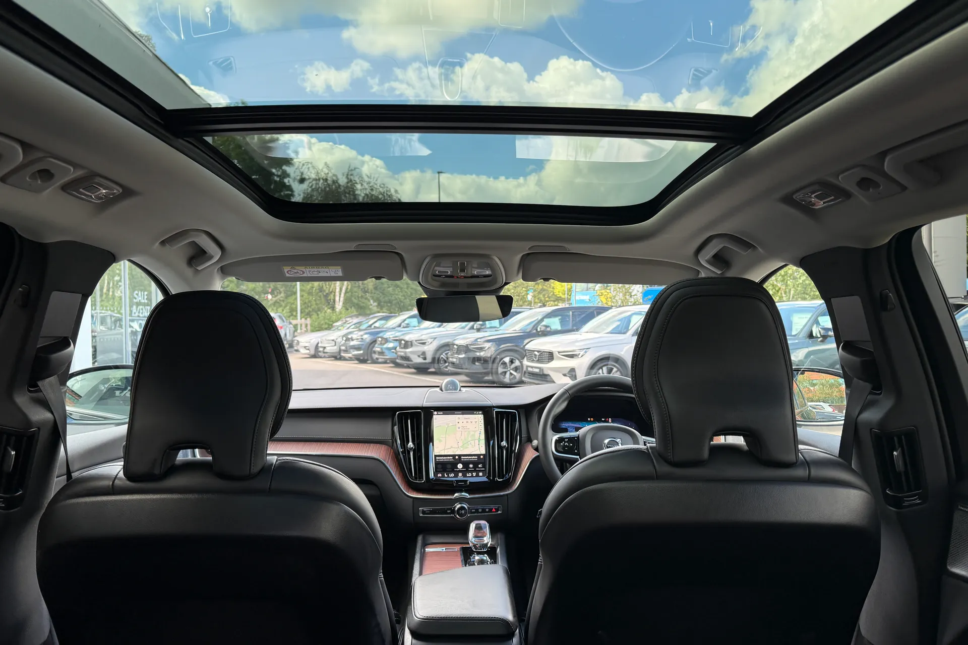 Volvo XC60 thumbnail image number 22