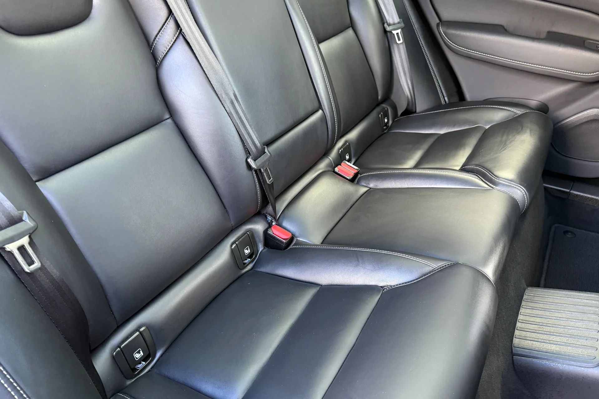 Volvo XC60 thumbnail image number 25