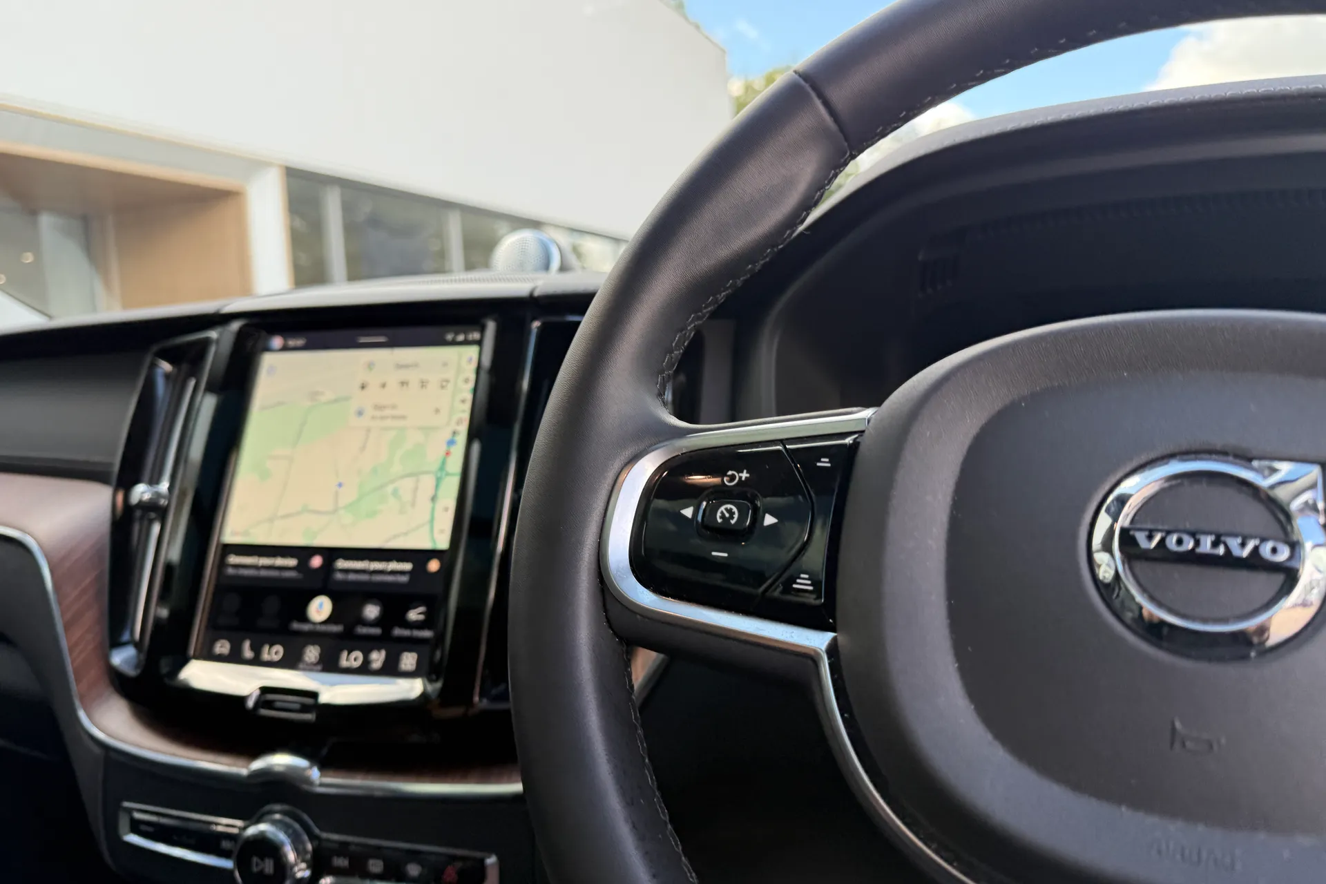 Volvo XC60 thumbnail image number 35