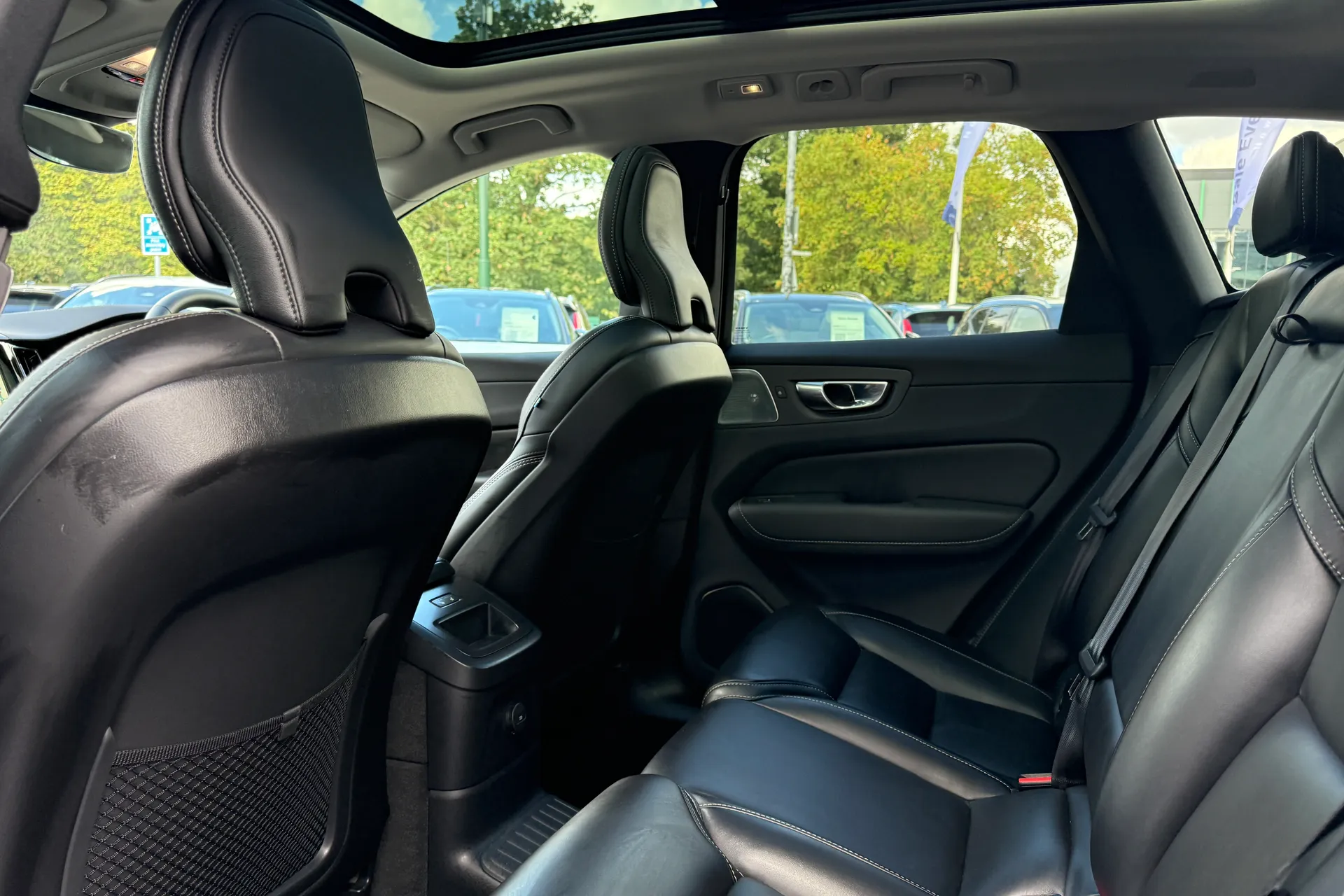 Volvo XC60 thumbnail image number 29