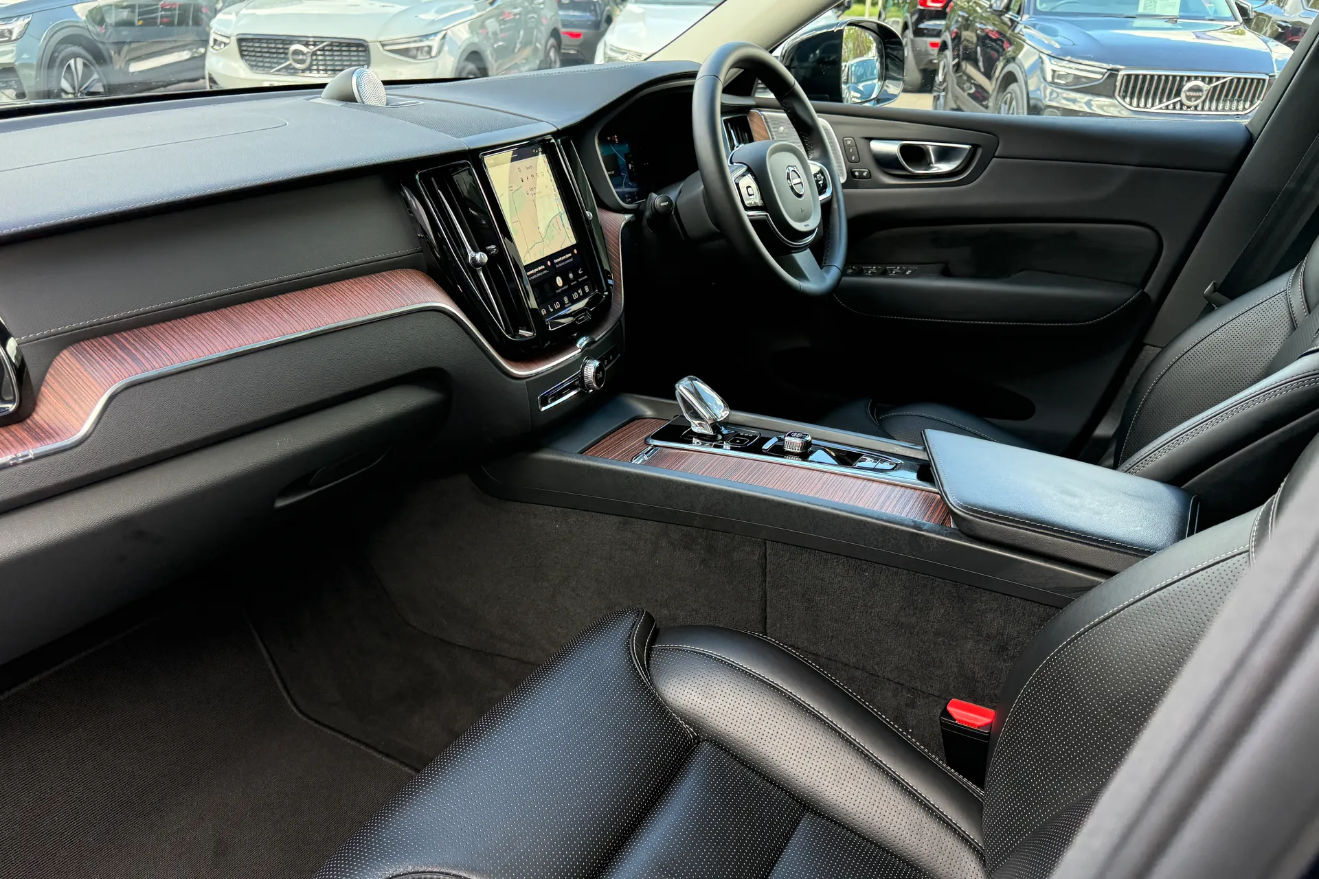 Volvo XC60 thumbnail image number 27