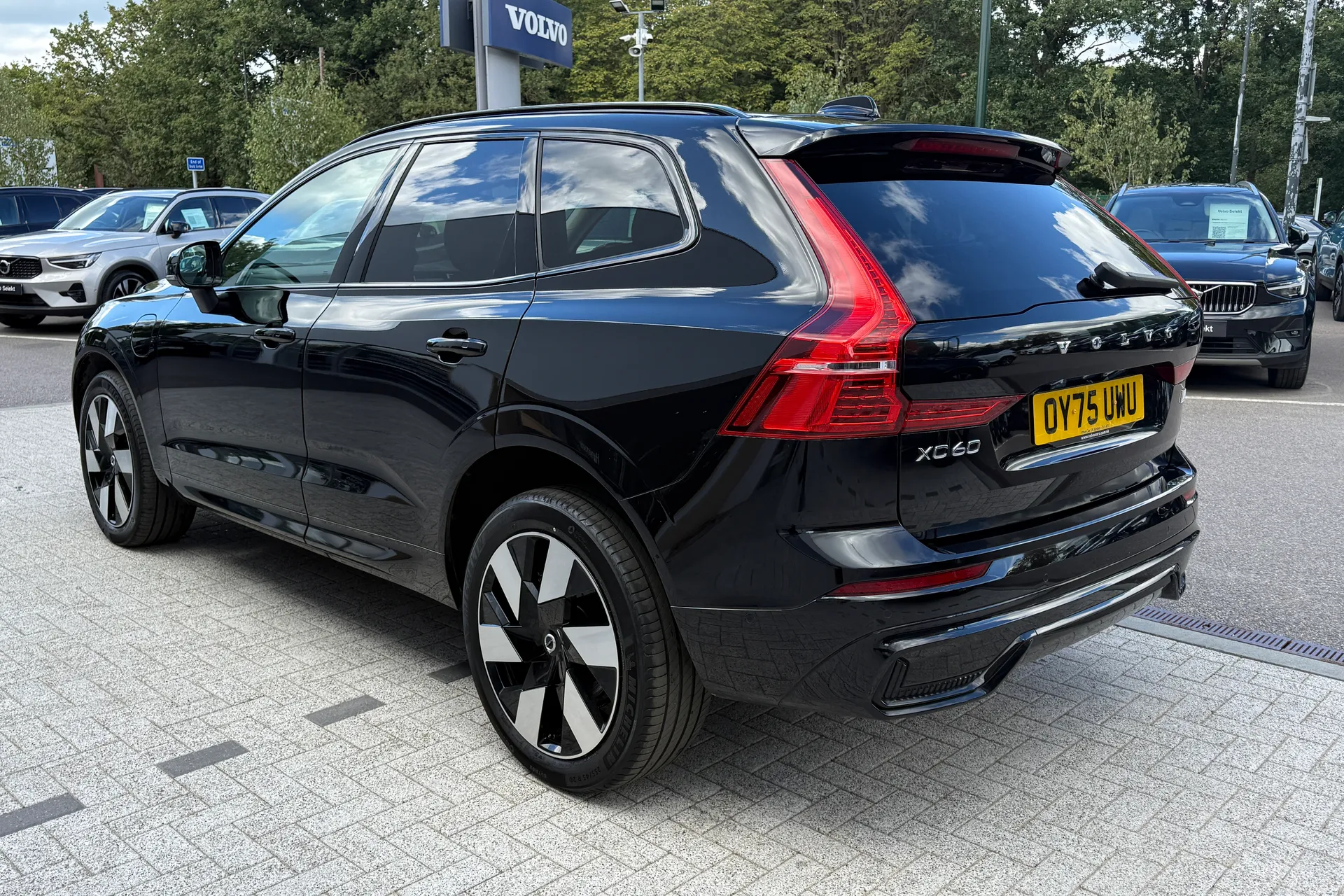 Volvo XC60 thumbnail image number 10