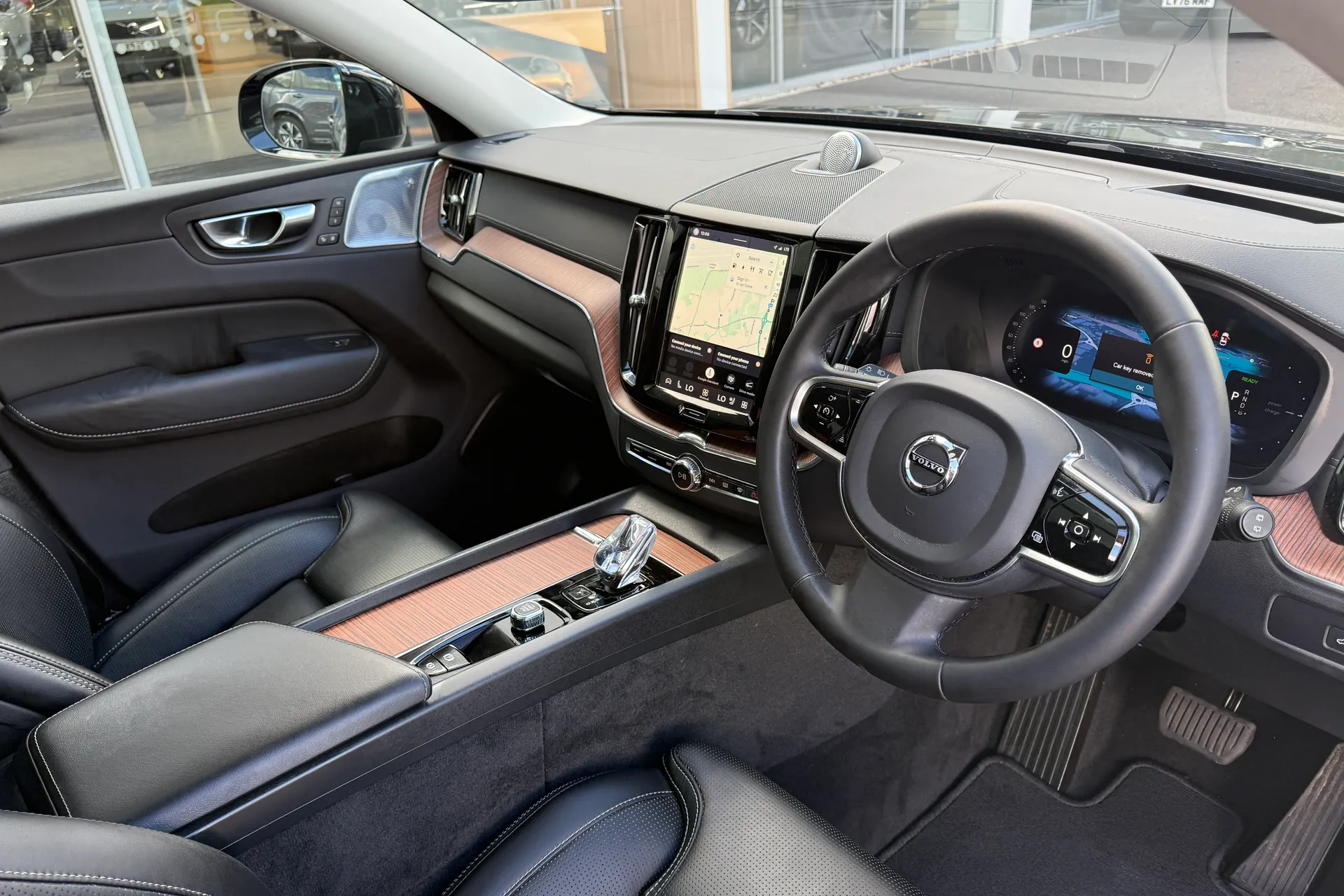Volvo XC60 thumbnail image number 6