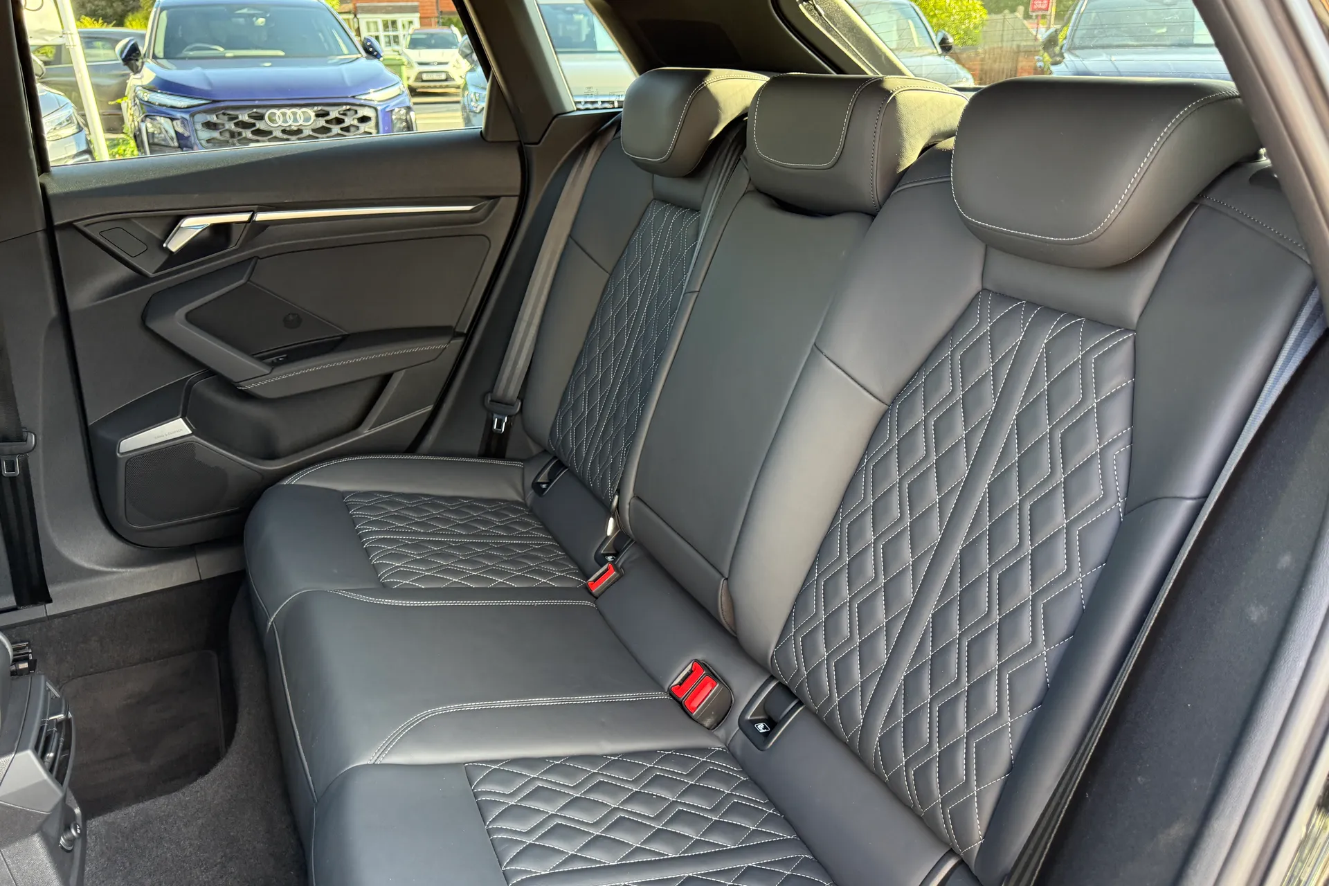Audi A3 thumbnail image number 44