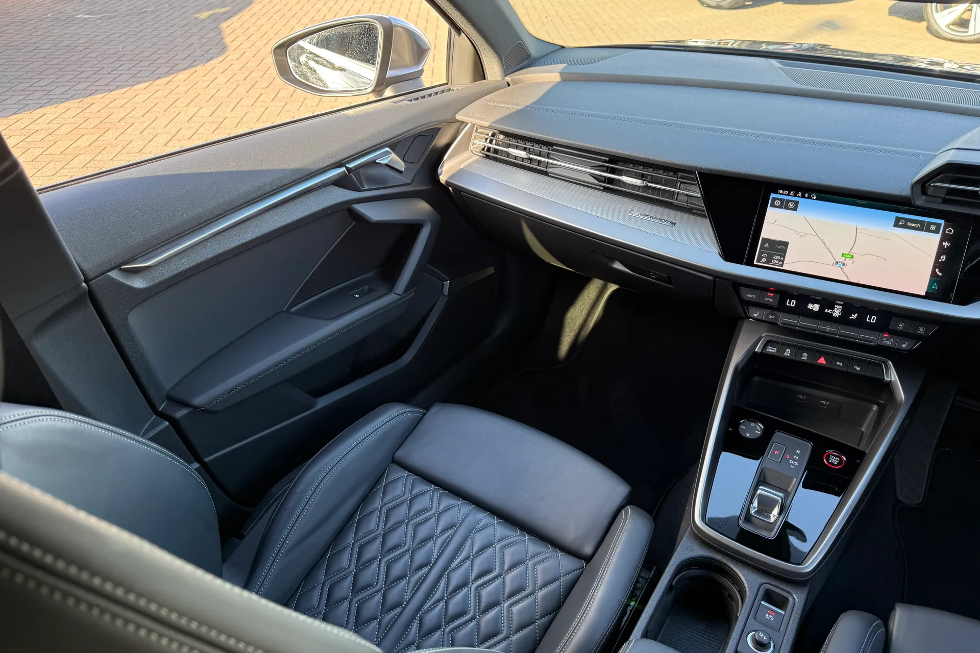 Audi A3 thumbnail image number 40