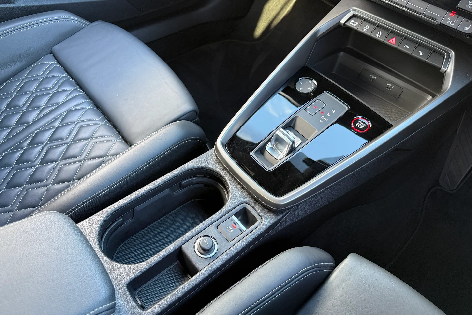 Audi A3 thumbnail image number 41