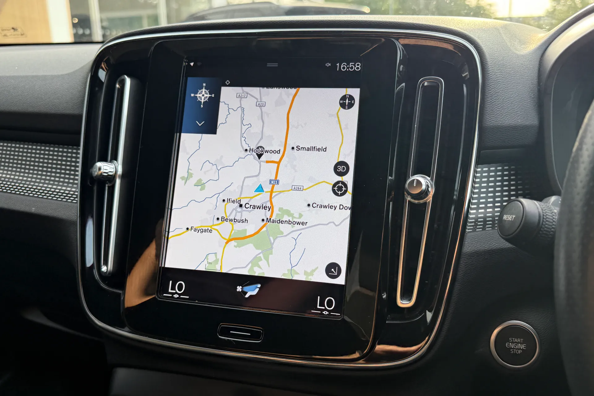 Volvo XC40 thumbnail image number 5