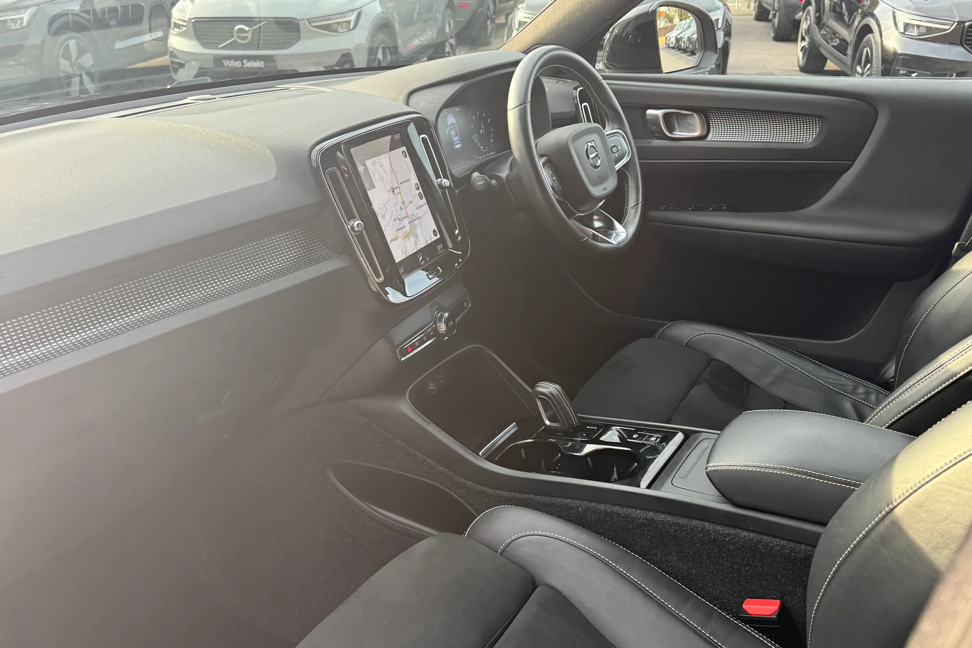 Volvo XC40 thumbnail image number 27