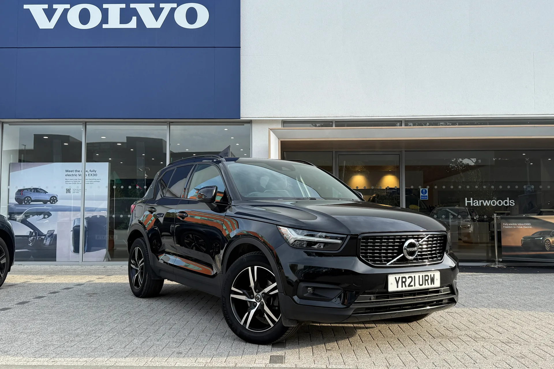 Volvo XC40 focused image