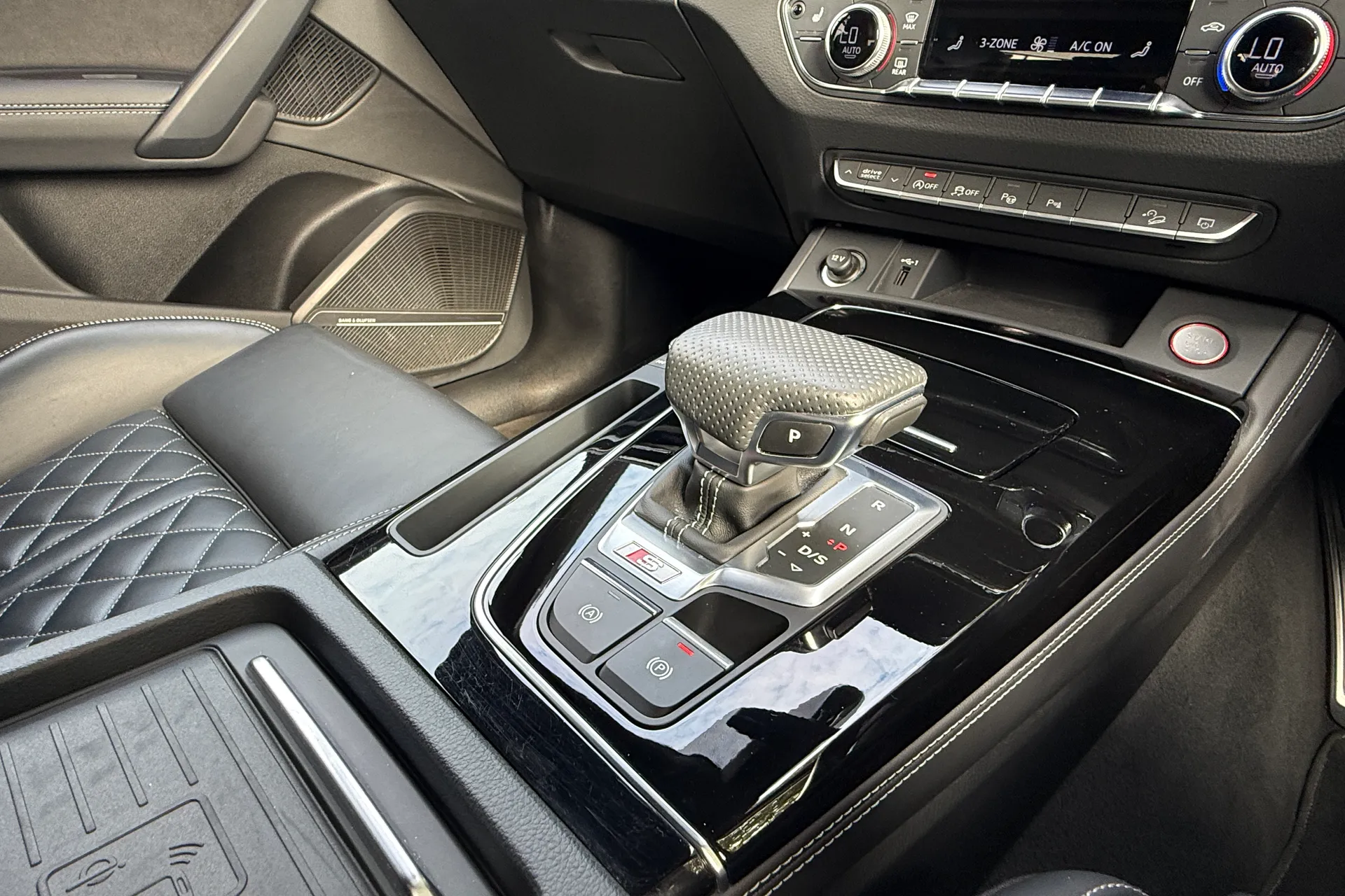 Audi Q5 thumbnail image number 17