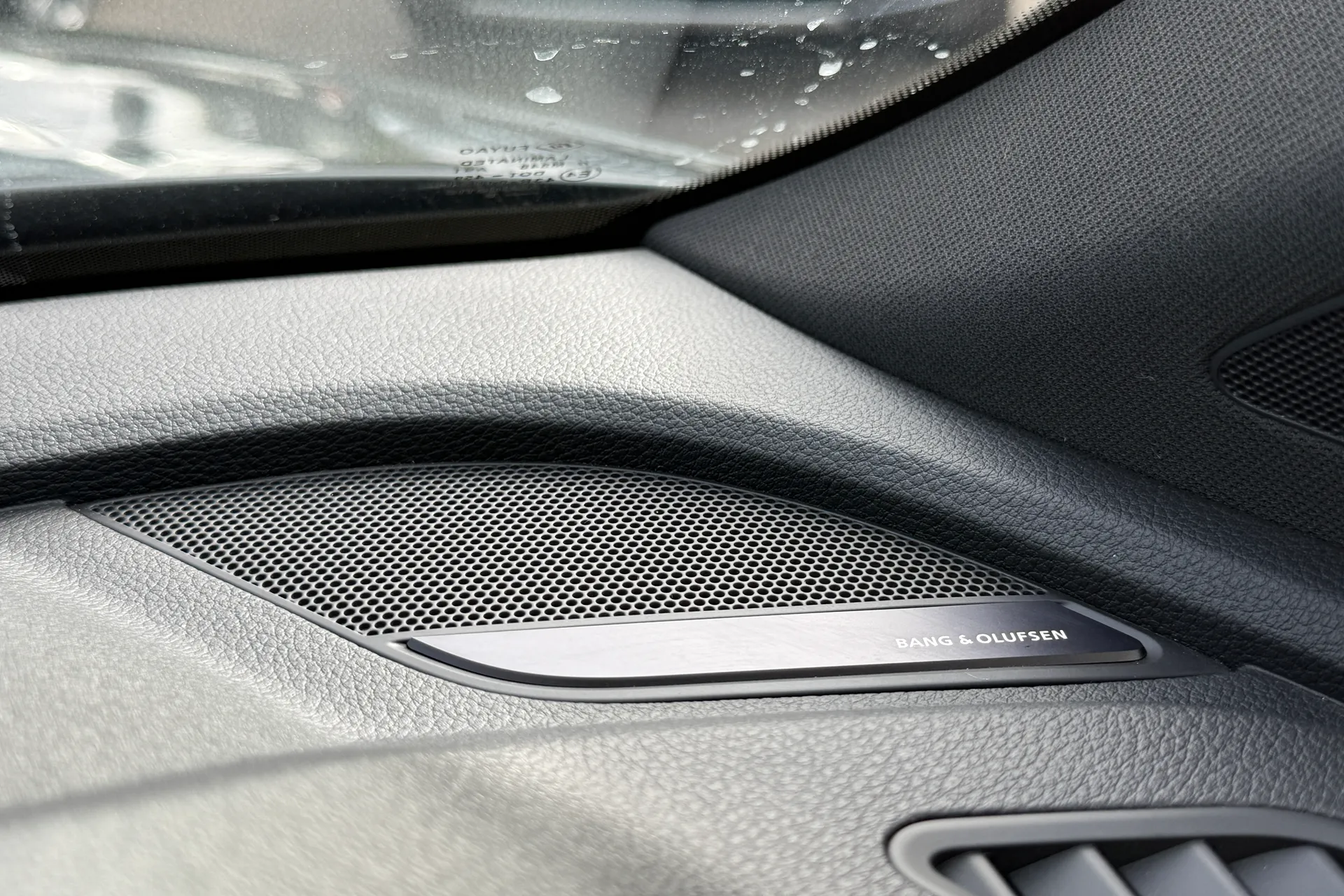 Audi Q5 thumbnail image number 25