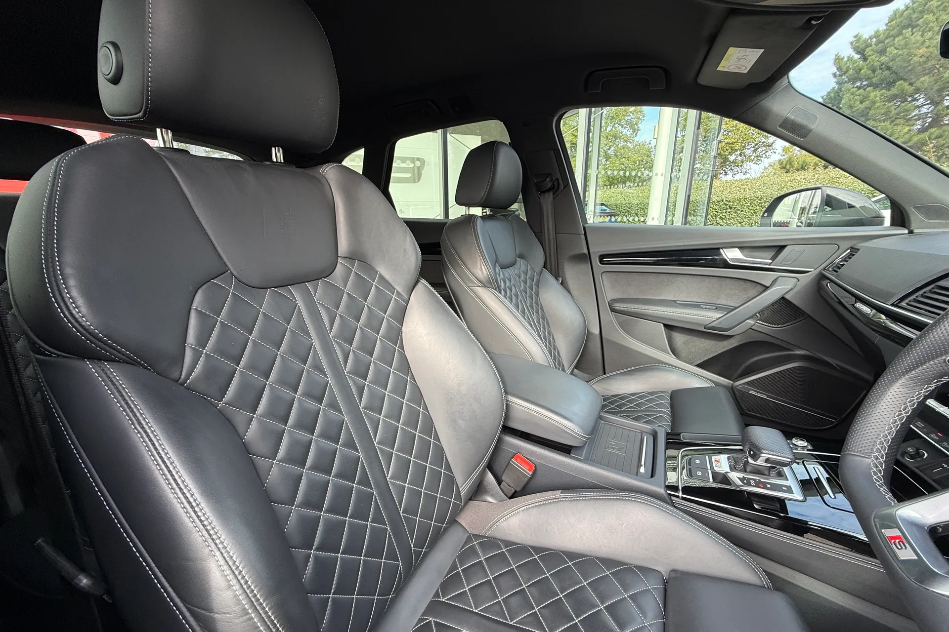 Audi Q5 thumbnail image number 30