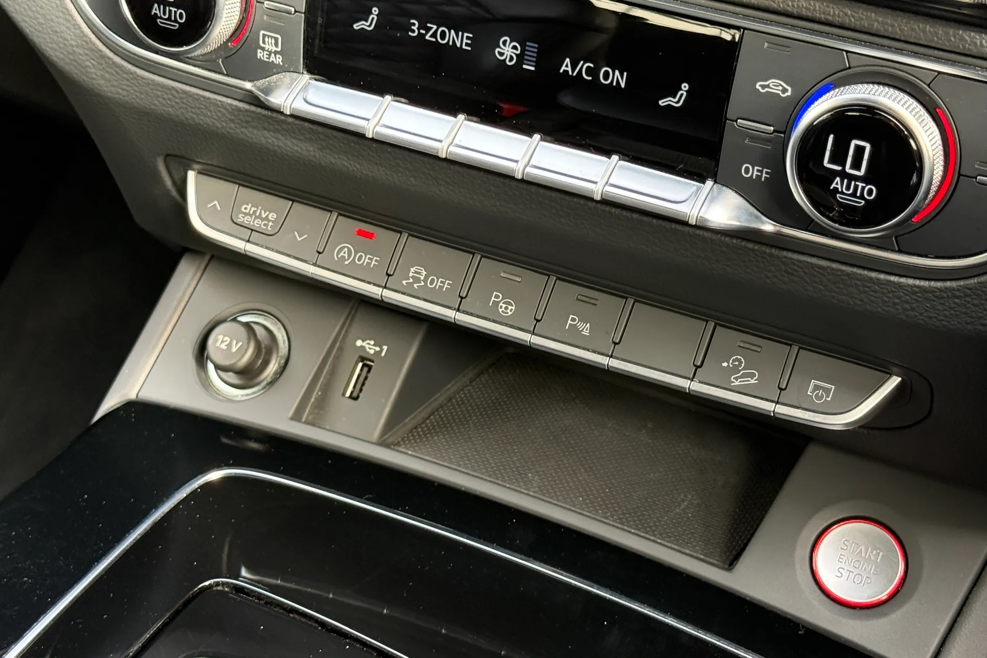 Audi Q5 thumbnail image number 28