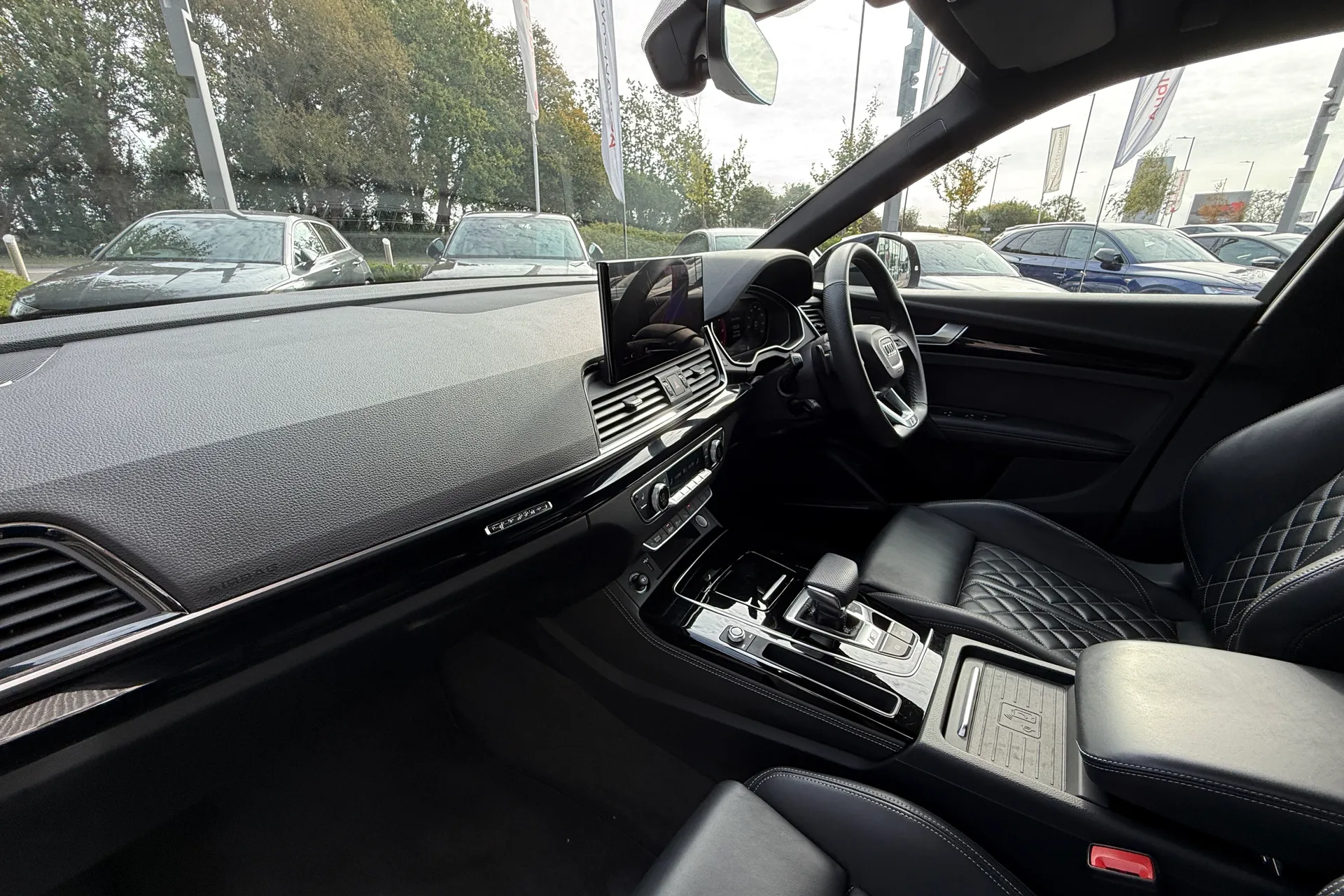 Audi Q5 thumbnail image number 39