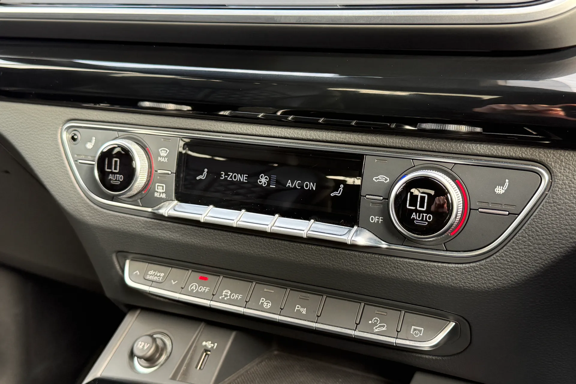 Audi Q5 thumbnail image number 40