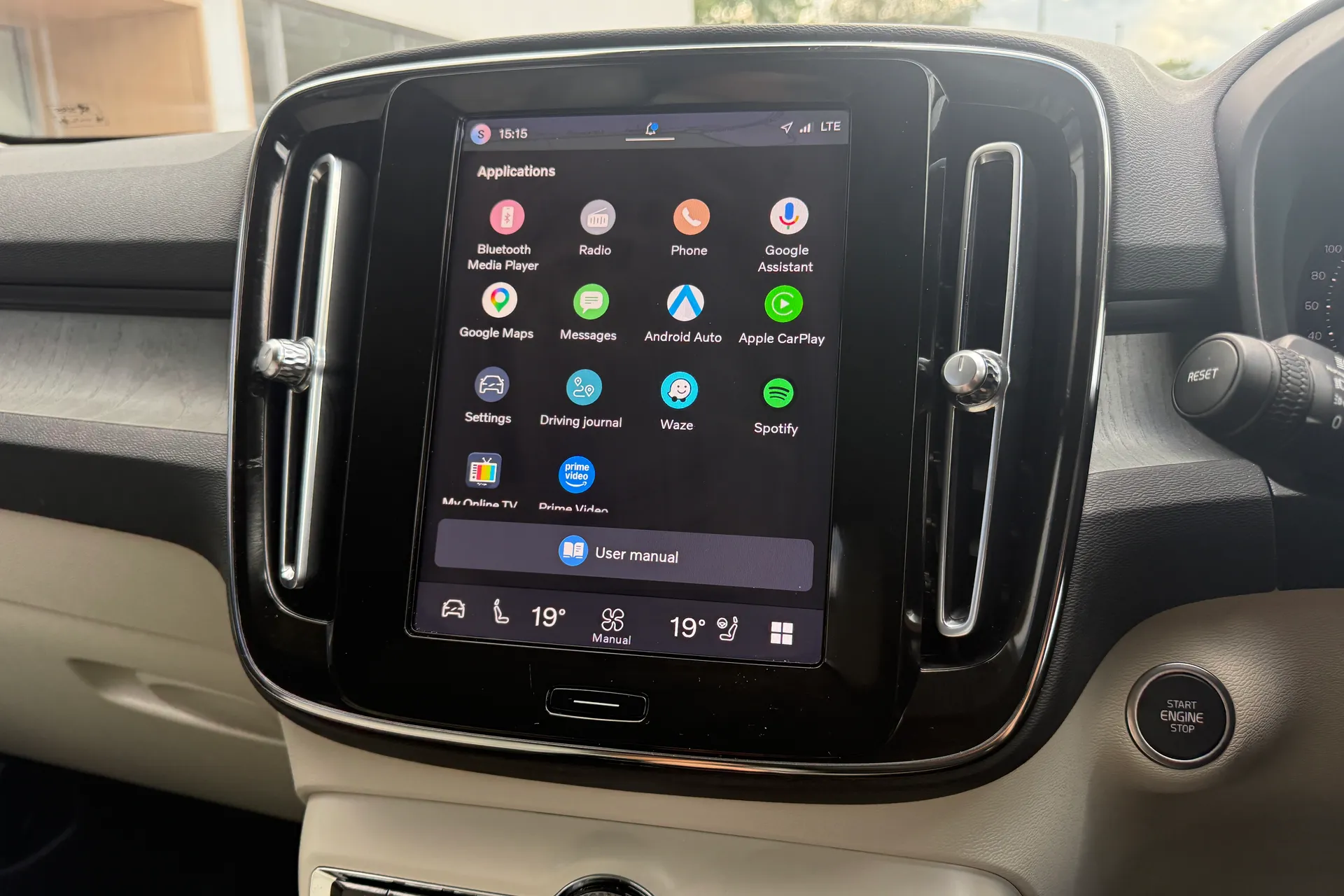 Volvo XC40 thumbnail image number 38
