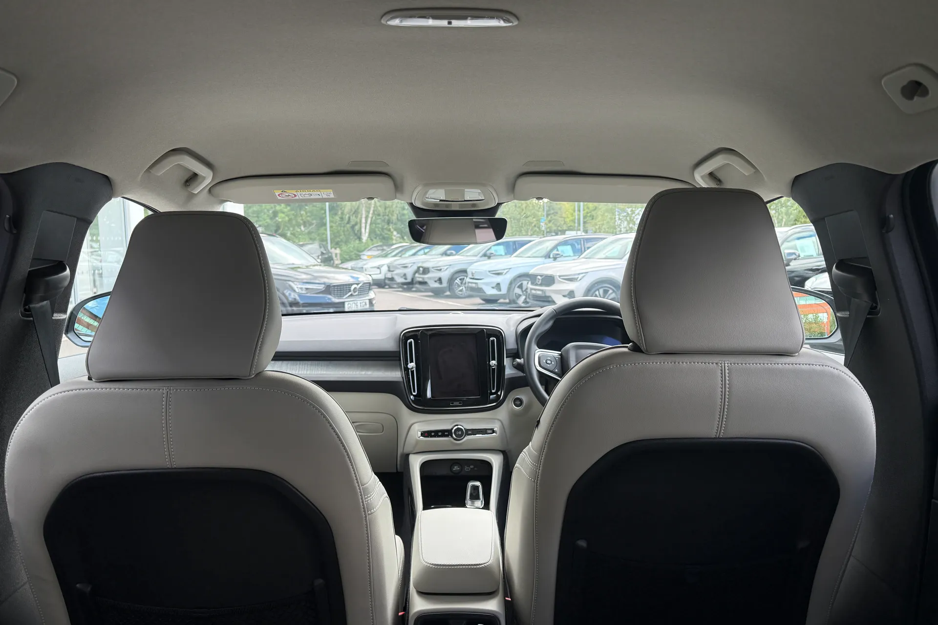 Volvo XC40 thumbnail image number 21