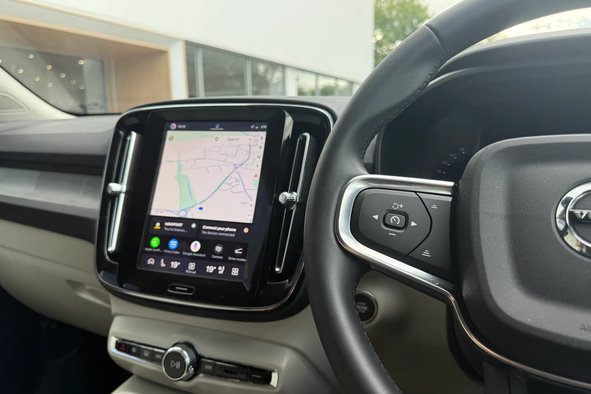 Volvo XC40 thumbnail image number 34