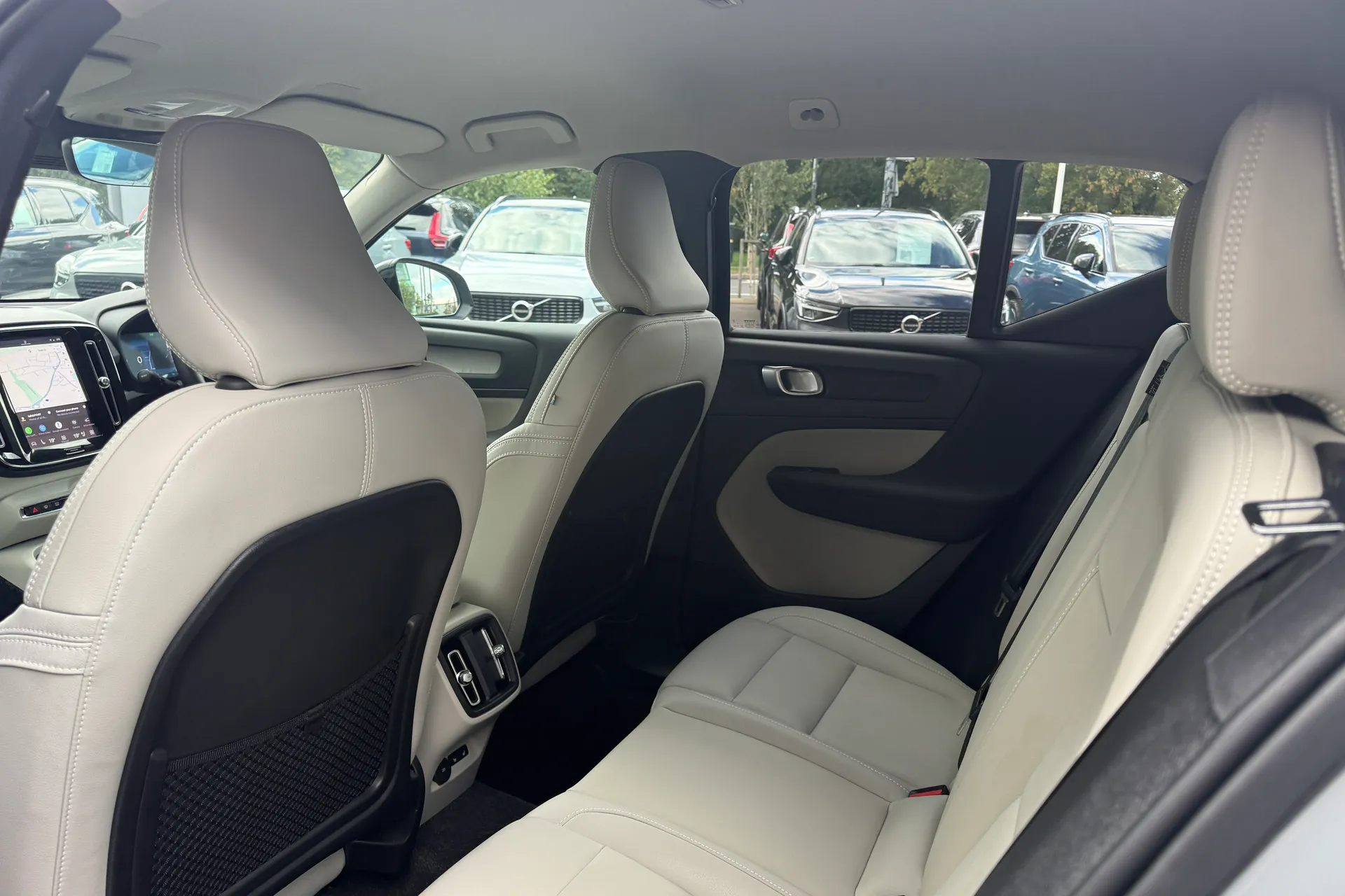 Volvo XC40 thumbnail image number 28
