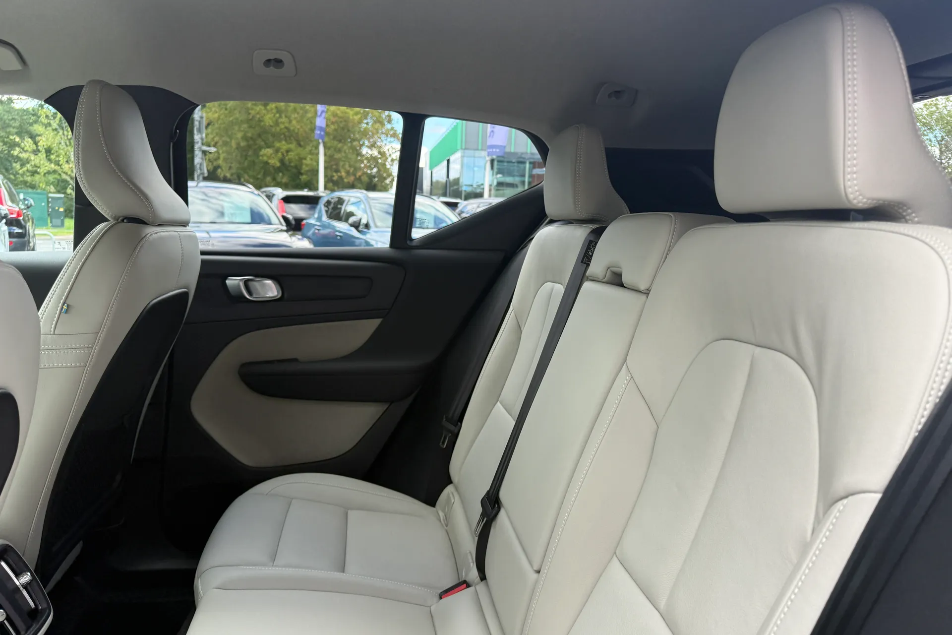 Volvo XC40 thumbnail image number 29