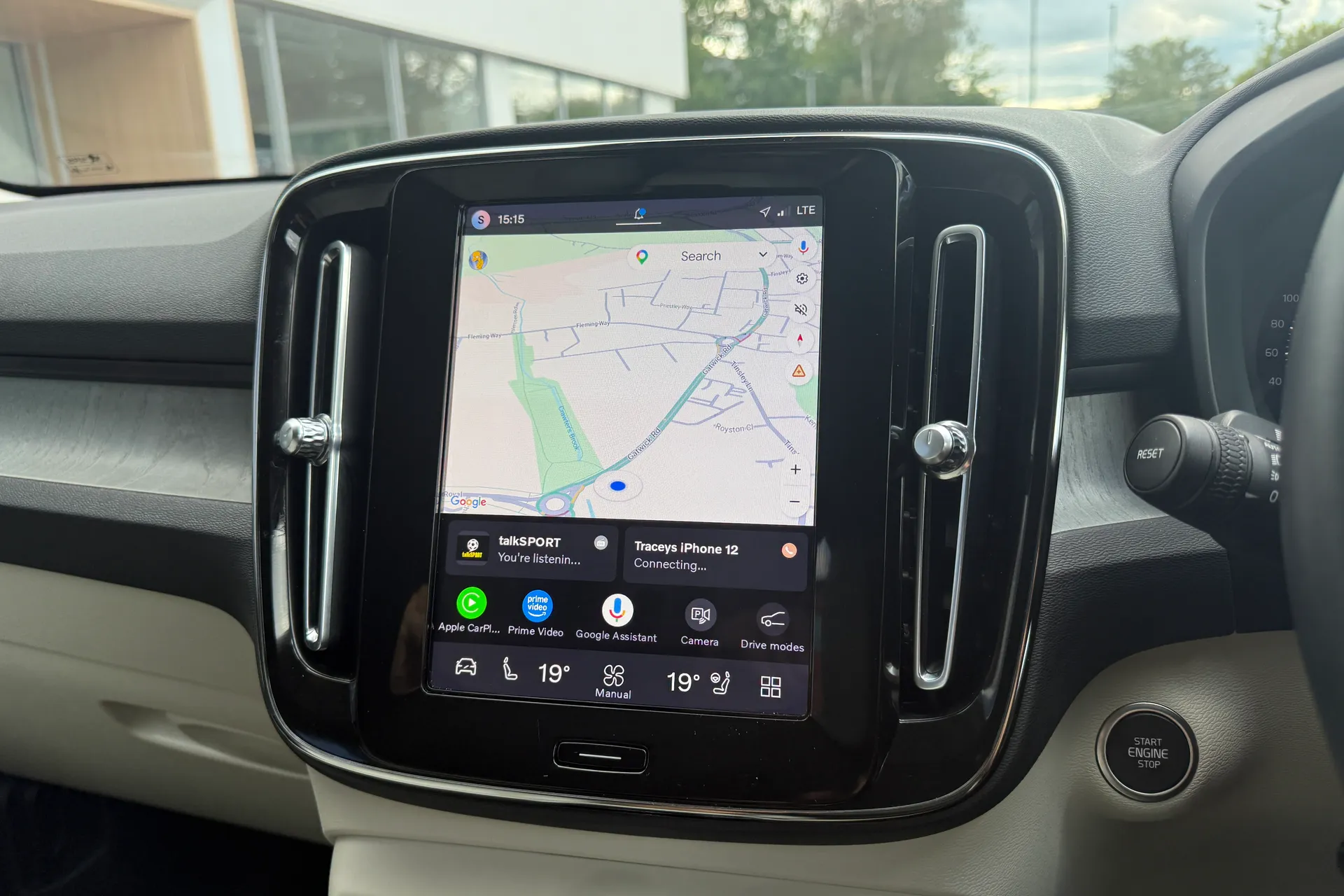 Volvo XC40 thumbnail image number 5