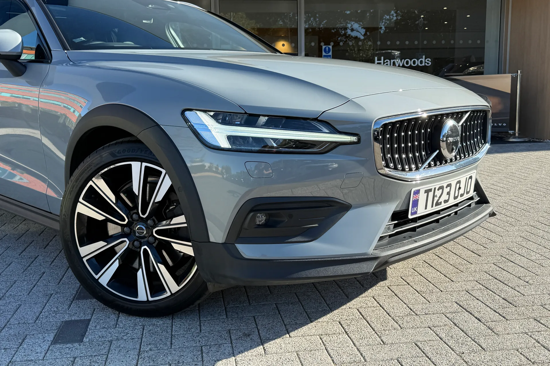Volvo V60 thumbnail image number 7
