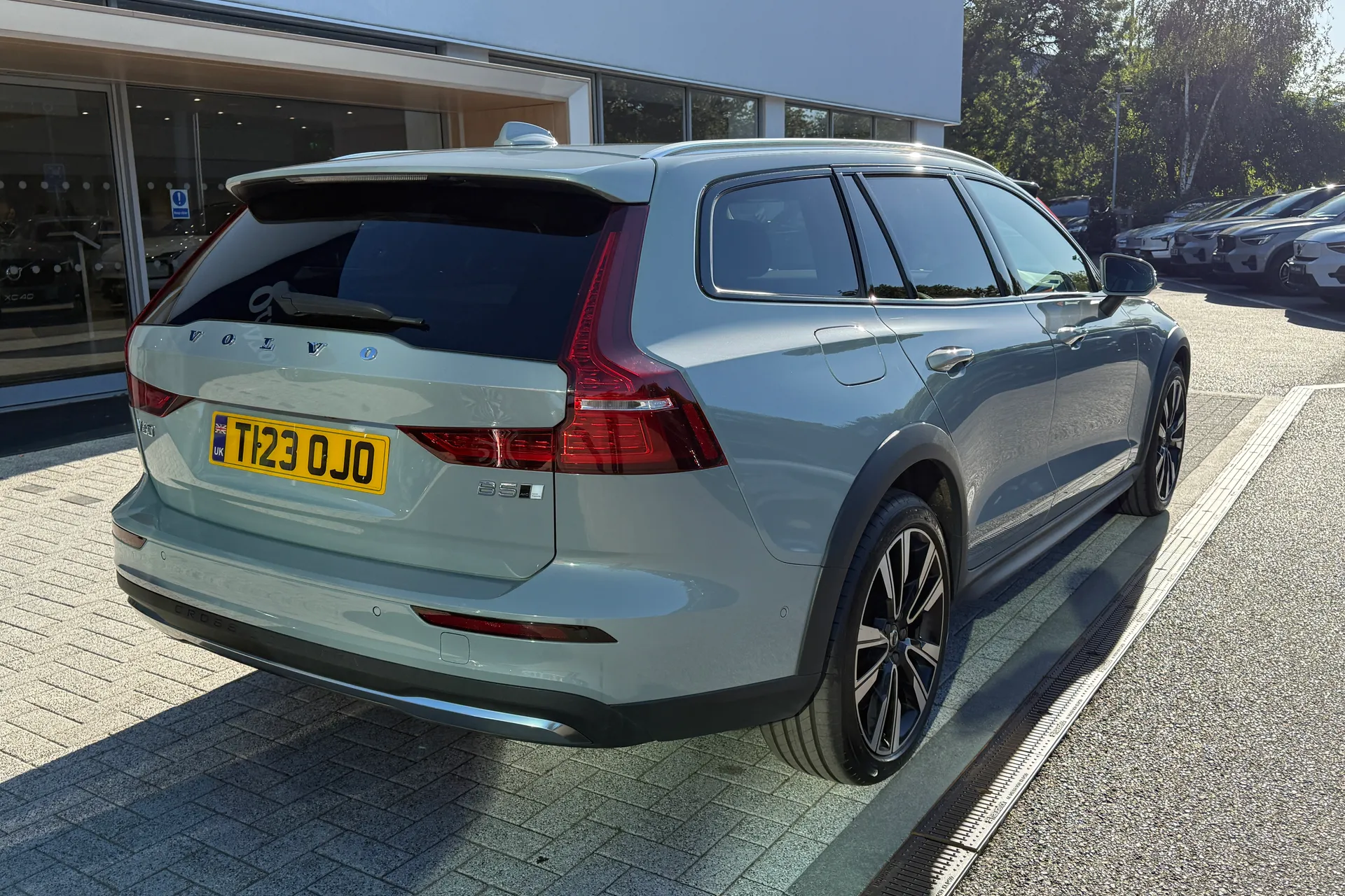 Volvo V60 thumbnail image number 8