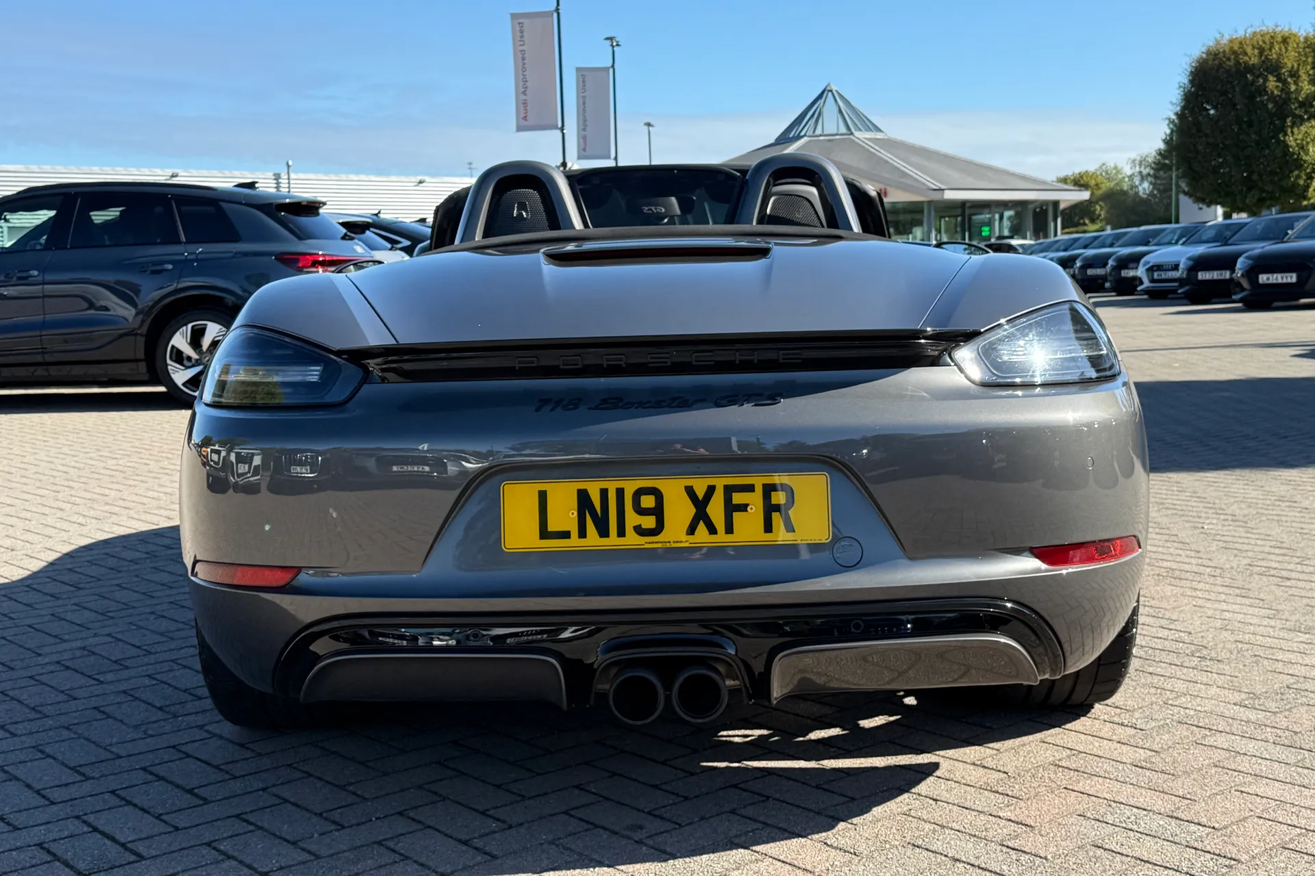Porsche BOXSTER thumbnail image number 29