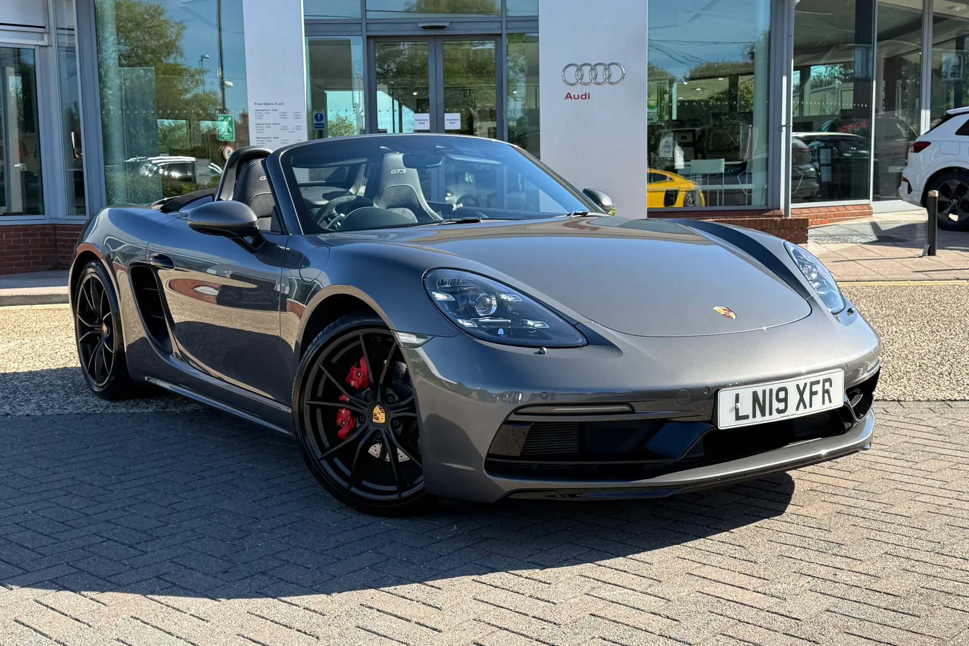Porsche BOXSTER thumbnail image number 20