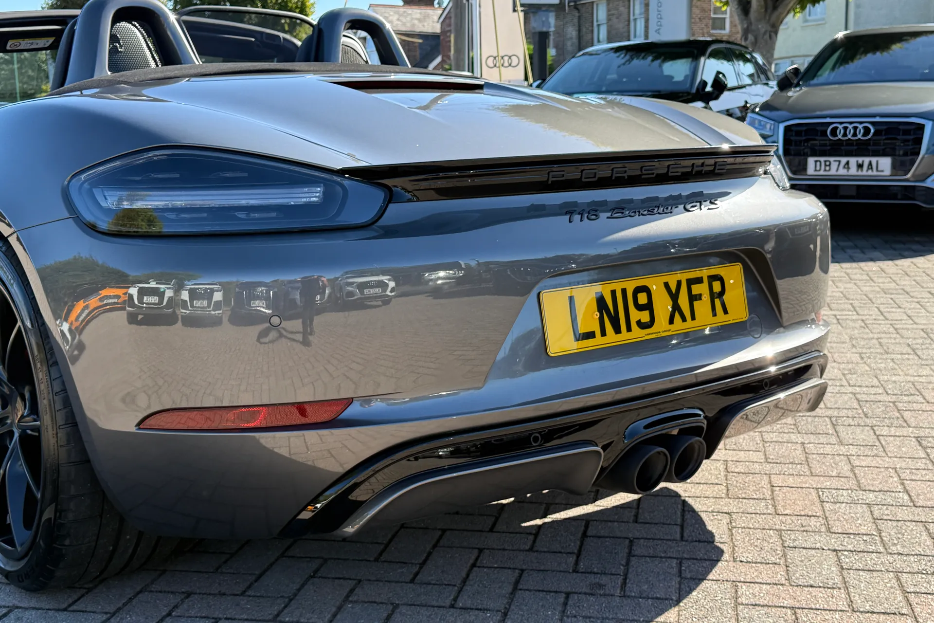 Porsche BOXSTER thumbnail image number 45