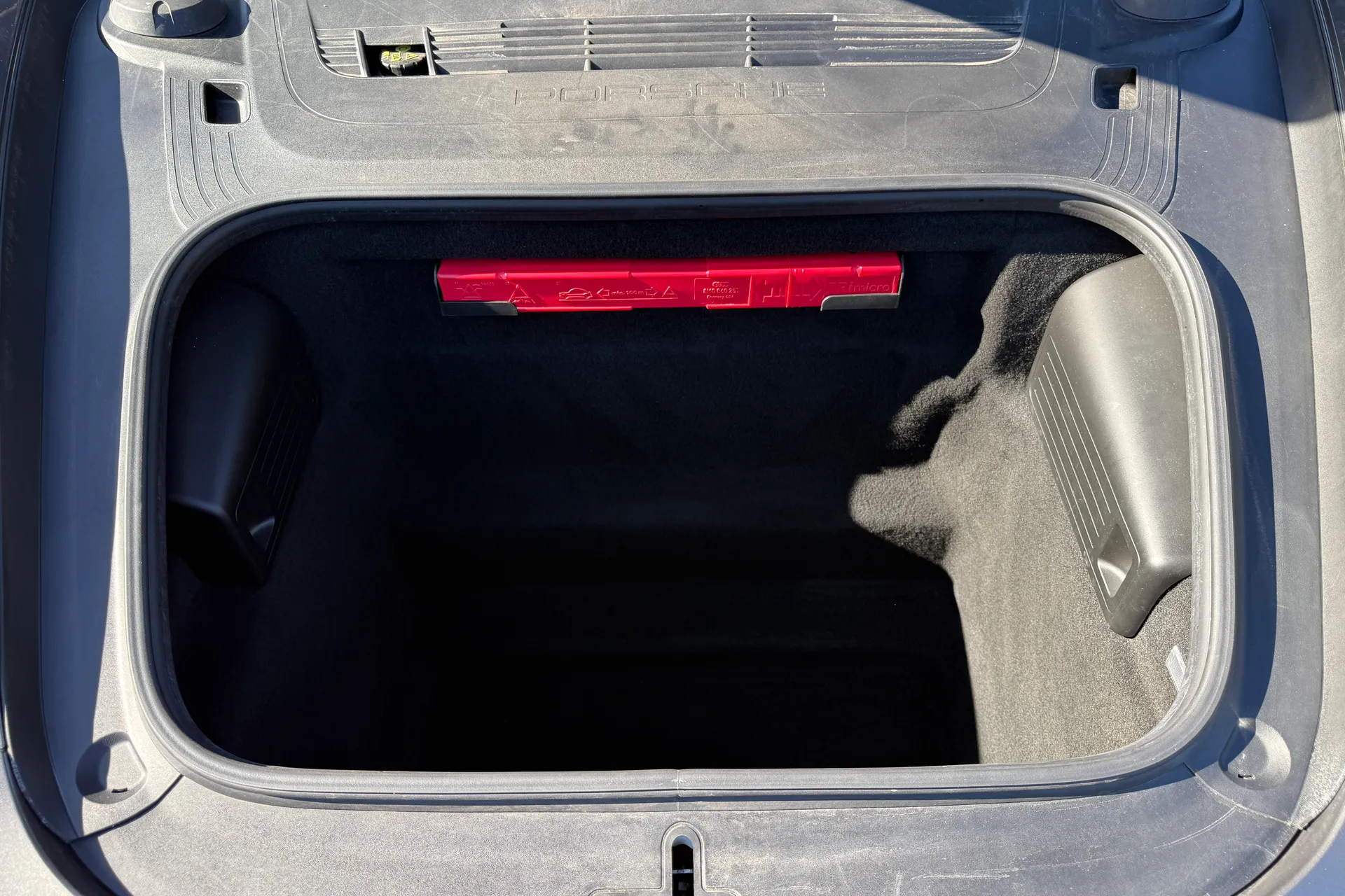 Porsche BOXSTER thumbnail image number 32