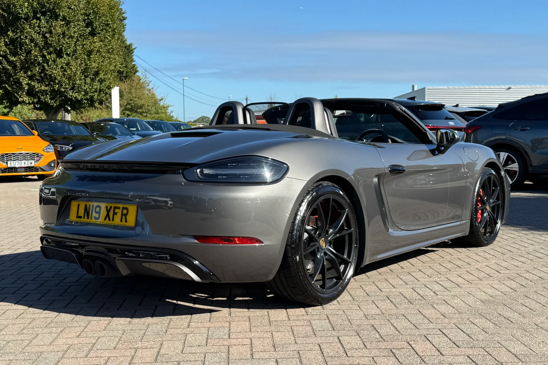 Porsche BOXSTER thumbnail image number 28