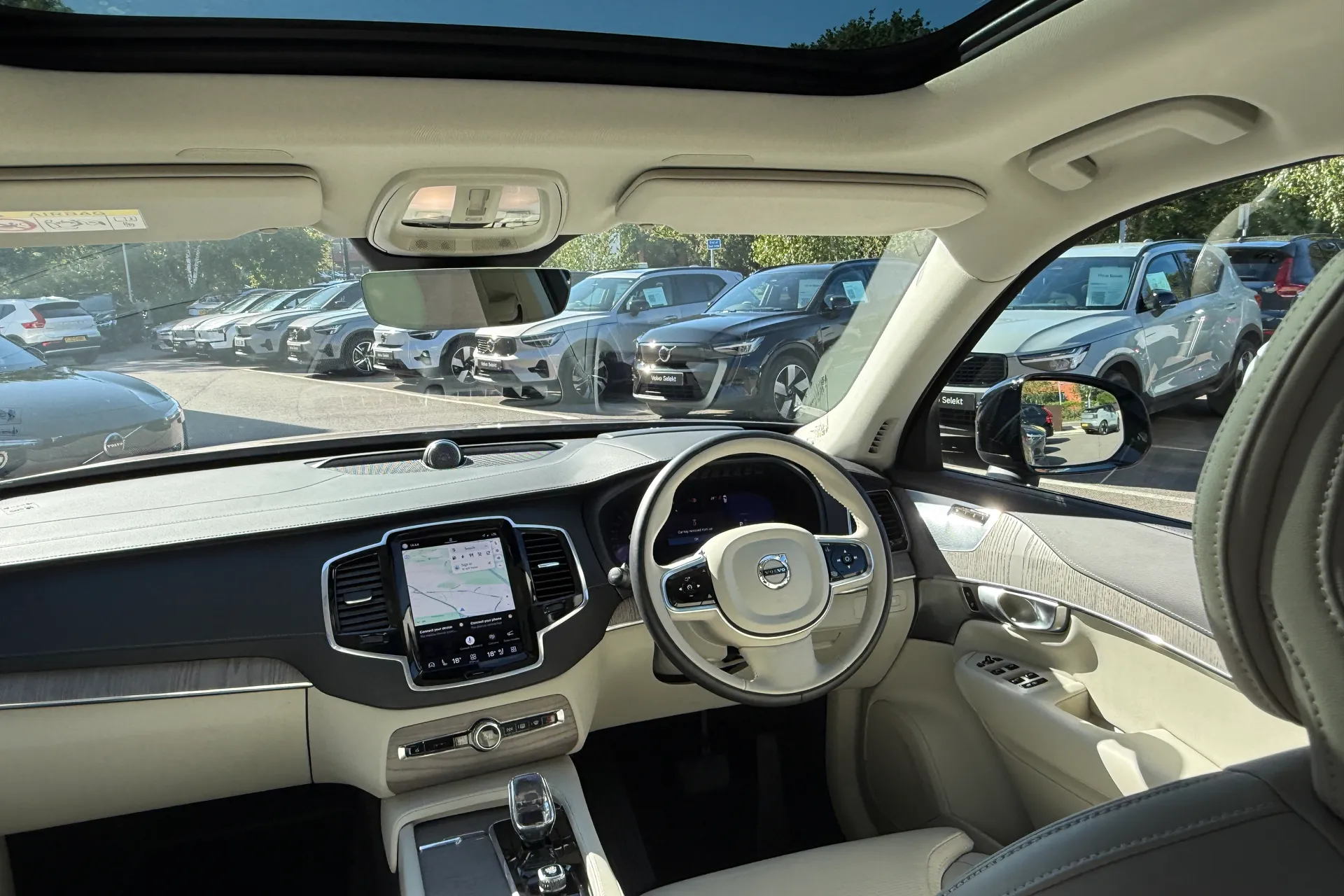 Volvo XC90 thumbnail image number 34