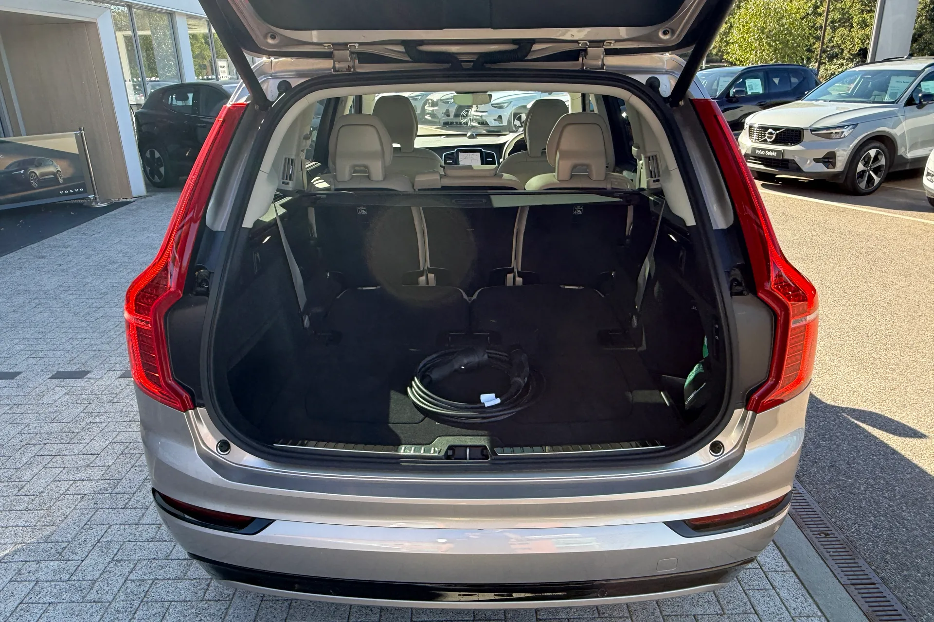 Volvo XC90 thumbnail image number 21