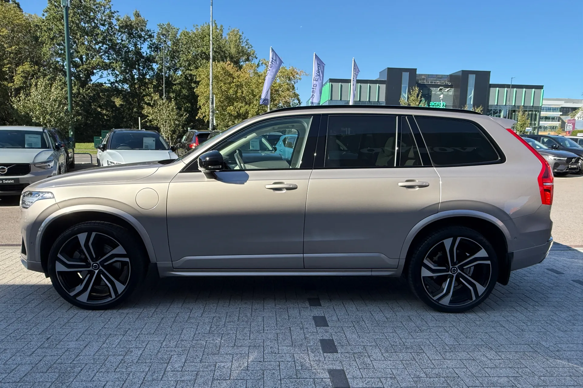 Volvo XC90 thumbnail image number 12