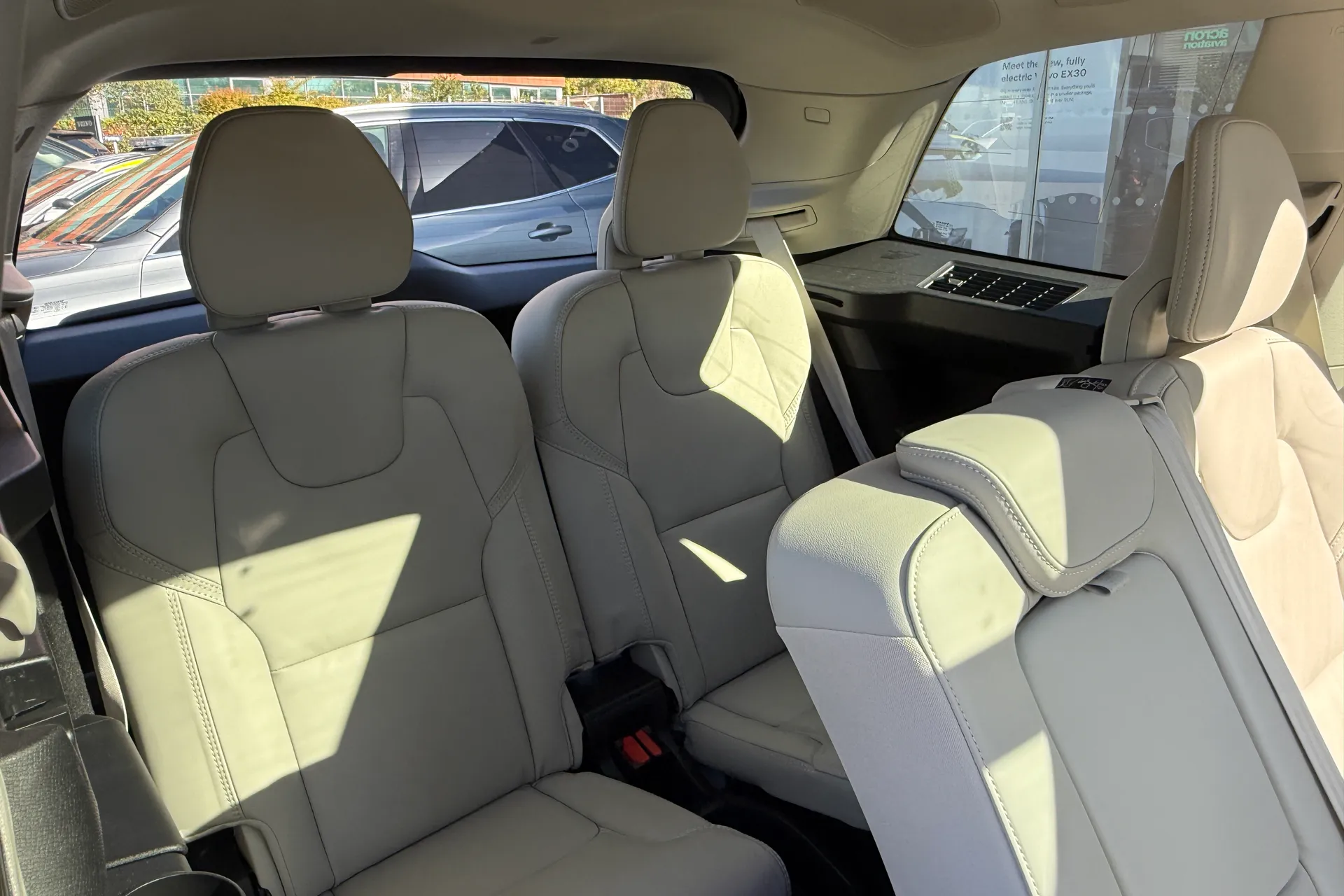 Volvo XC90 thumbnail image number 26