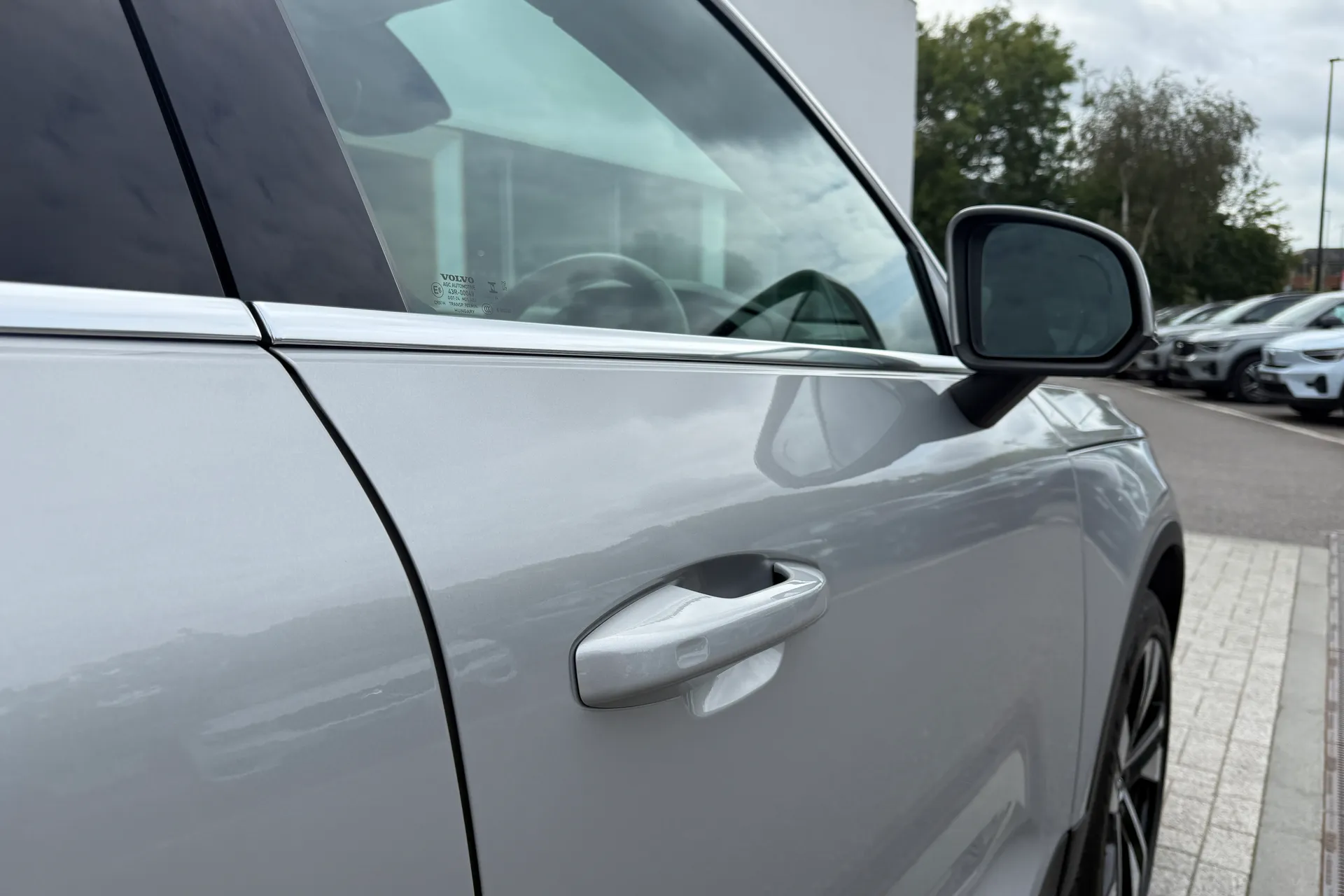 Volvo XC40 thumbnail image number 15