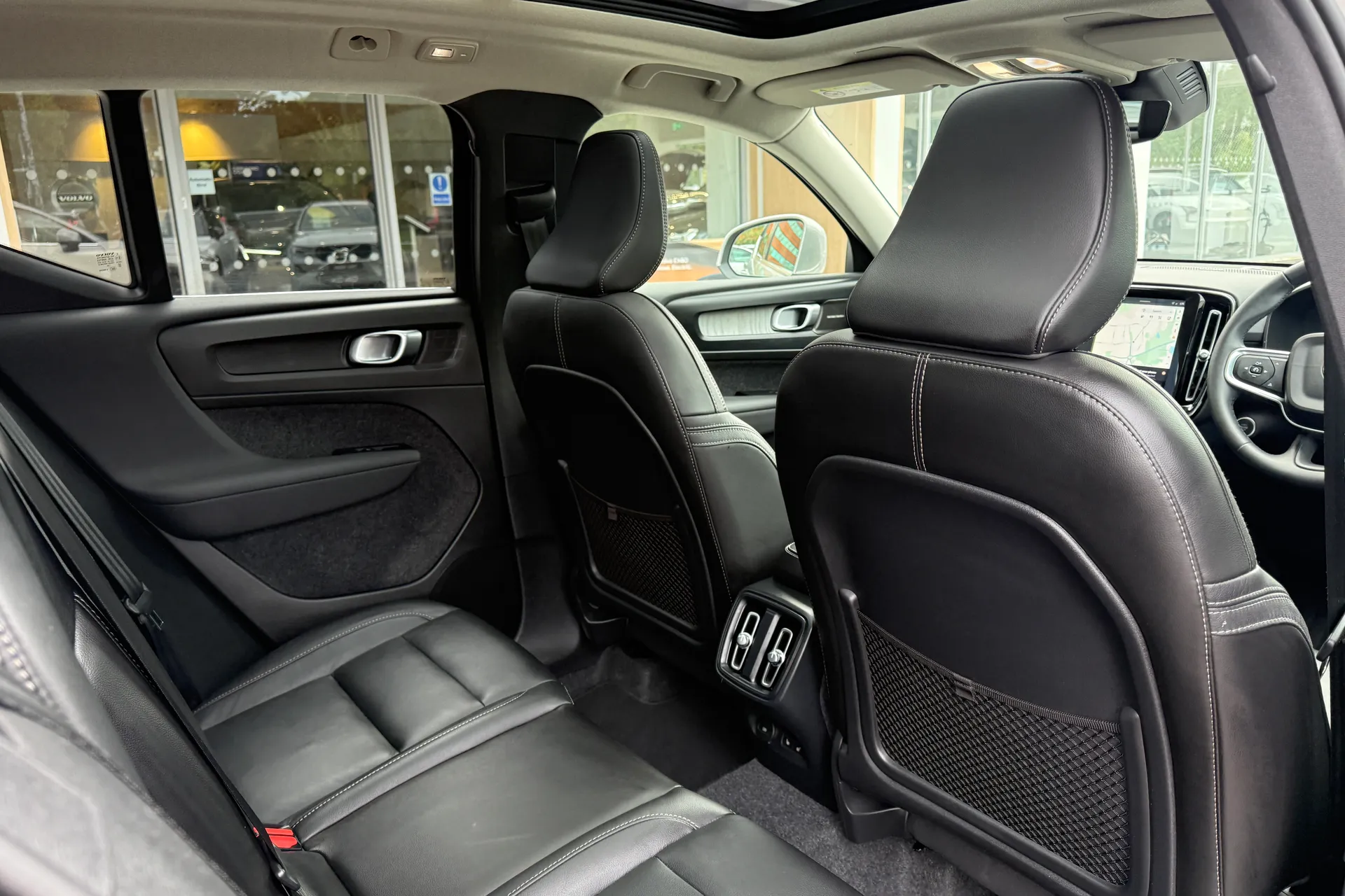 Volvo XC40 thumbnail image number 23